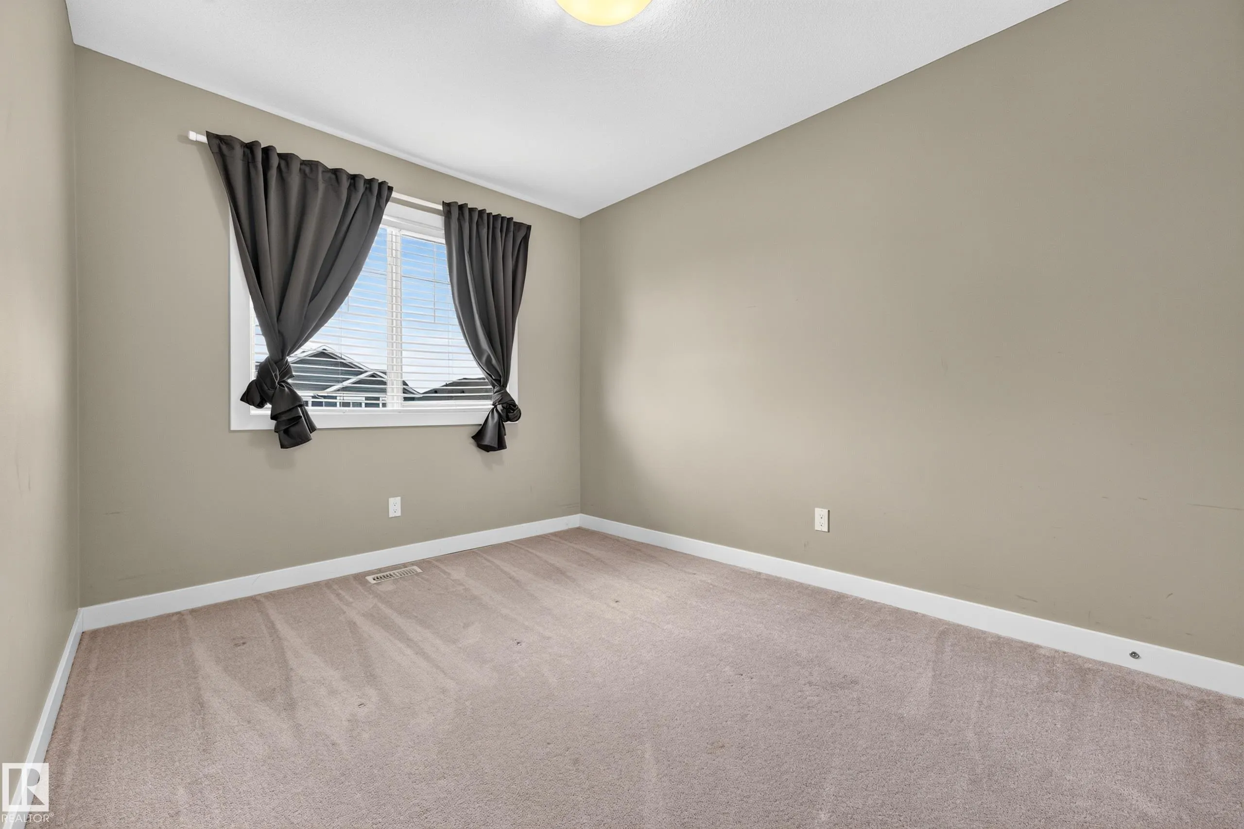 186 REED Place