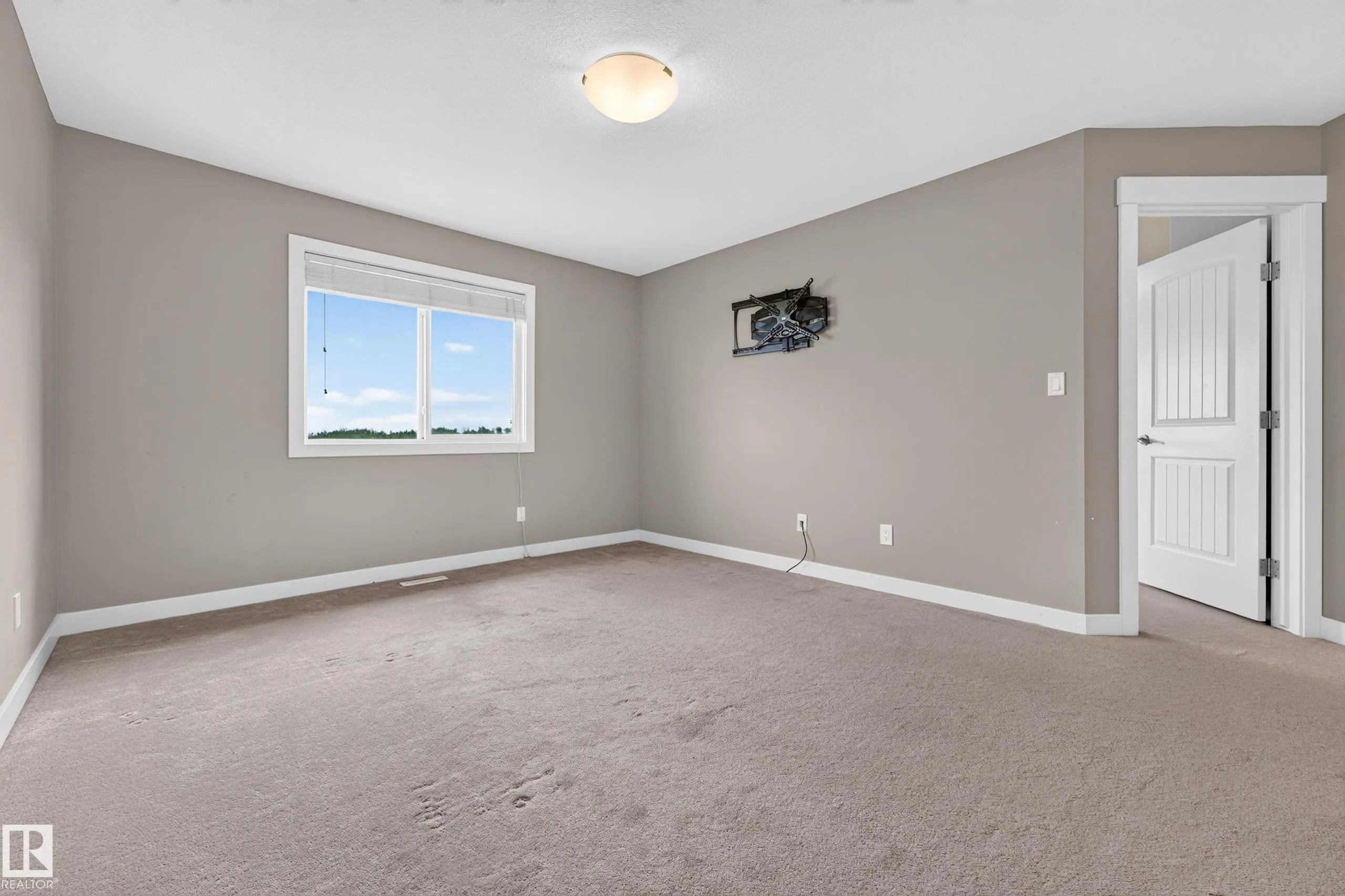 186 REED Place