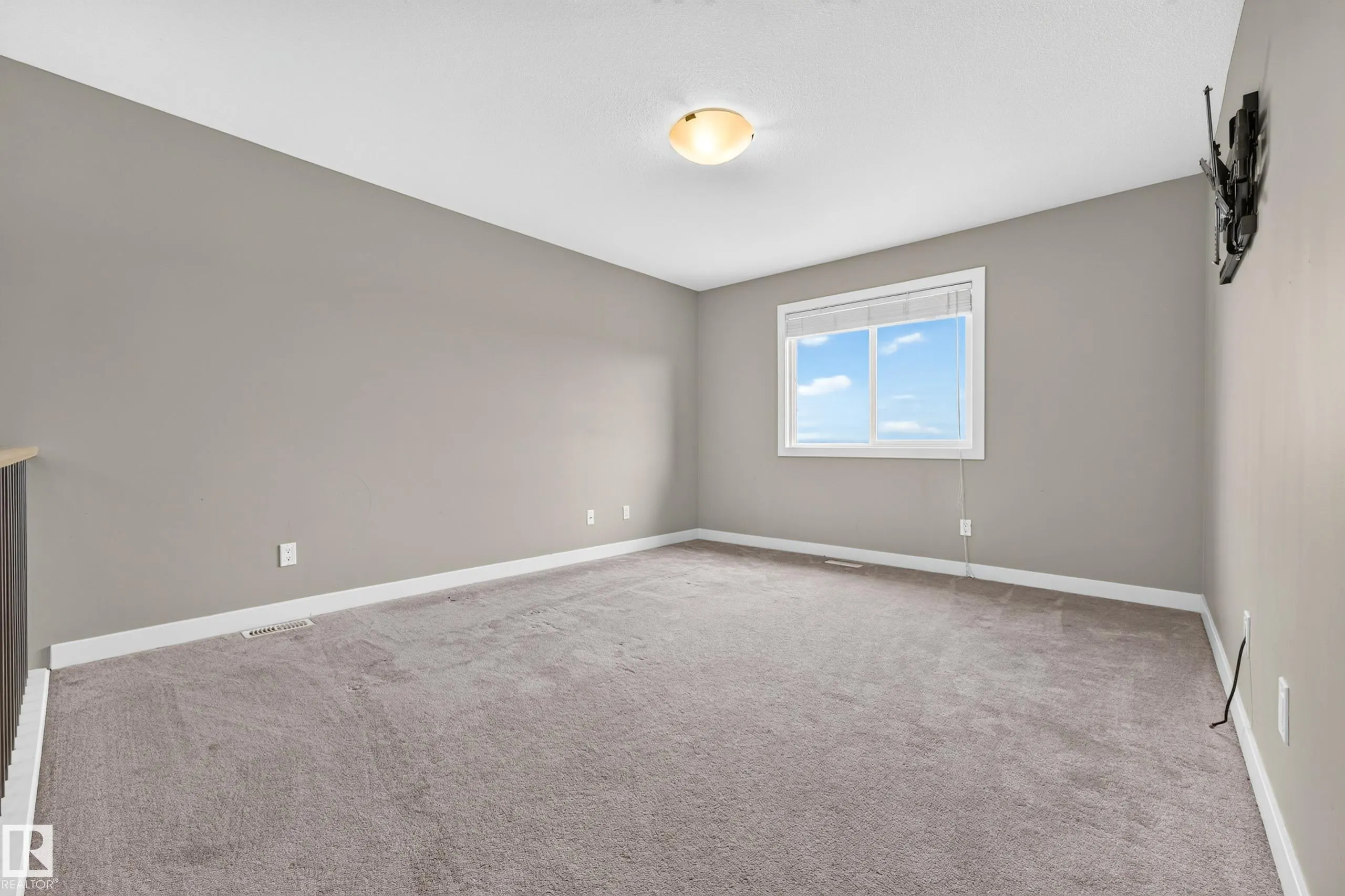 186 REED Place