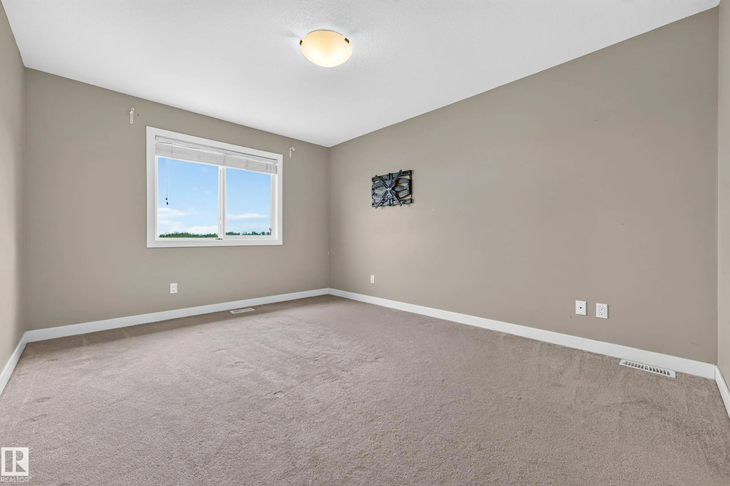 186 REED Place