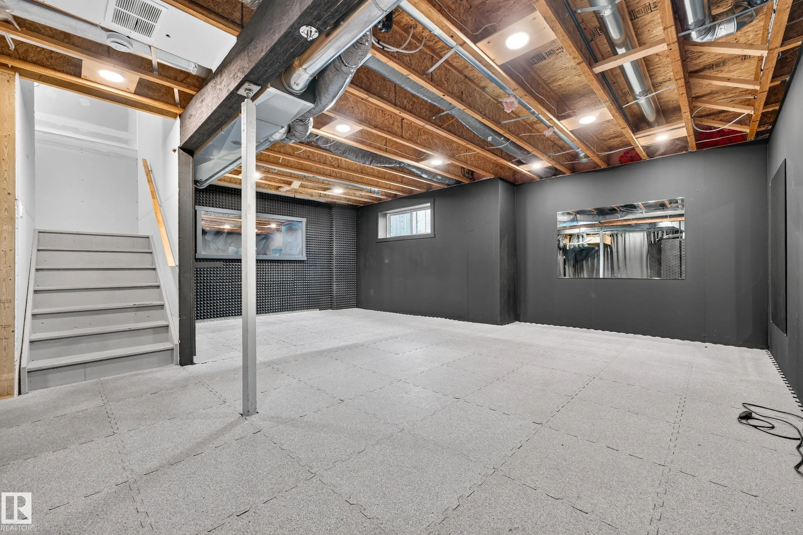 186 REED Place