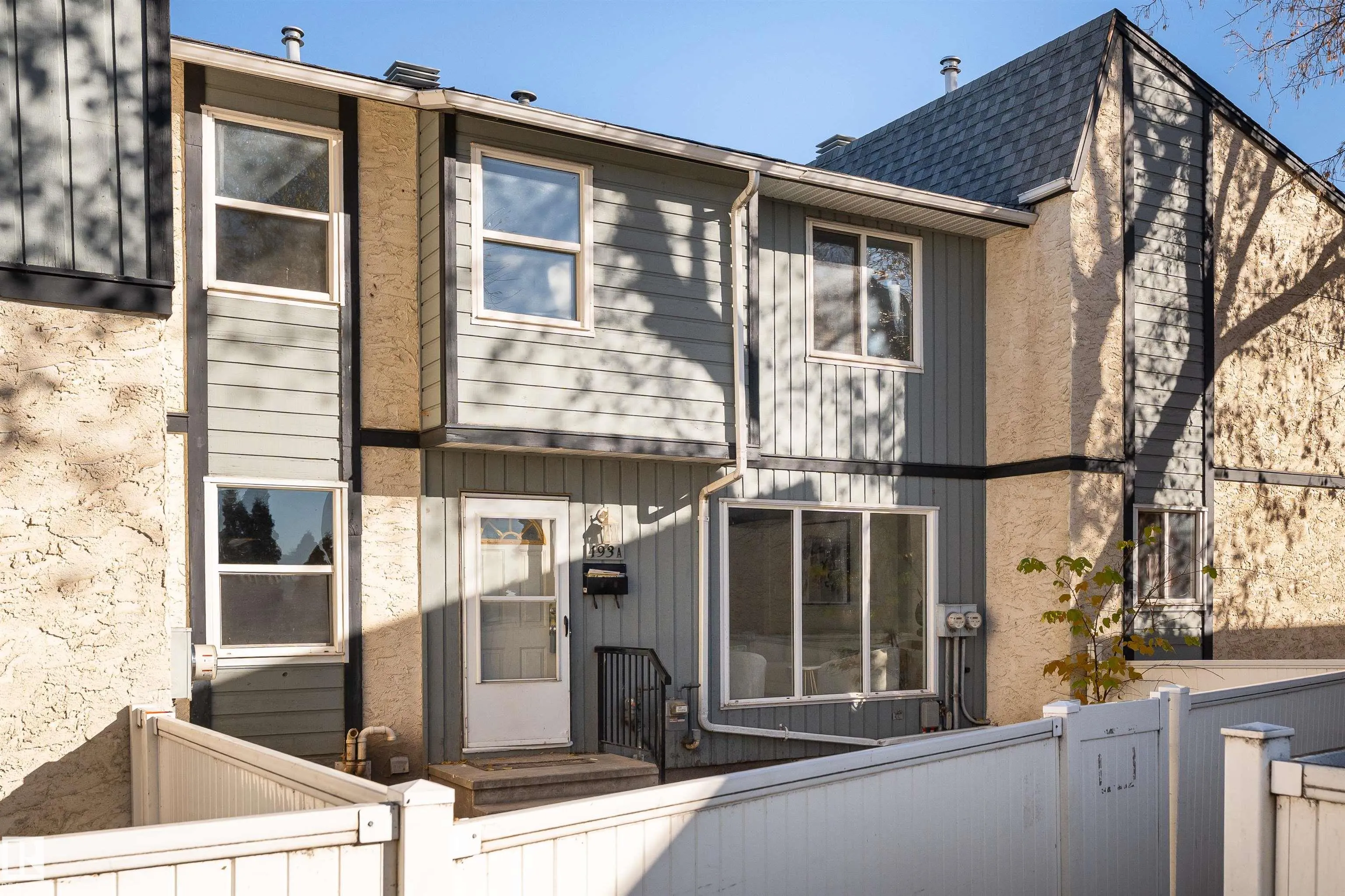 193a HOMESTEAD Crescent