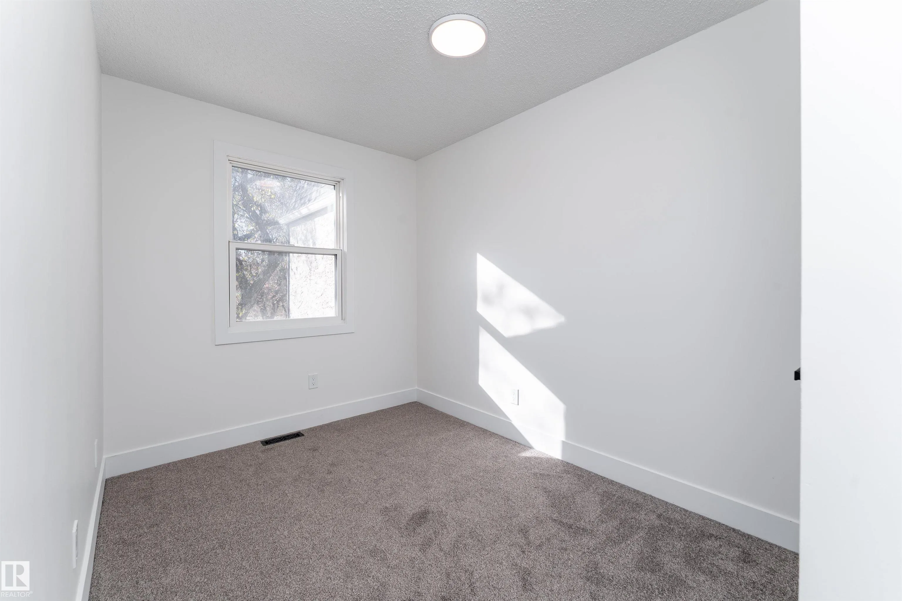 193a HOMESTEAD Crescent