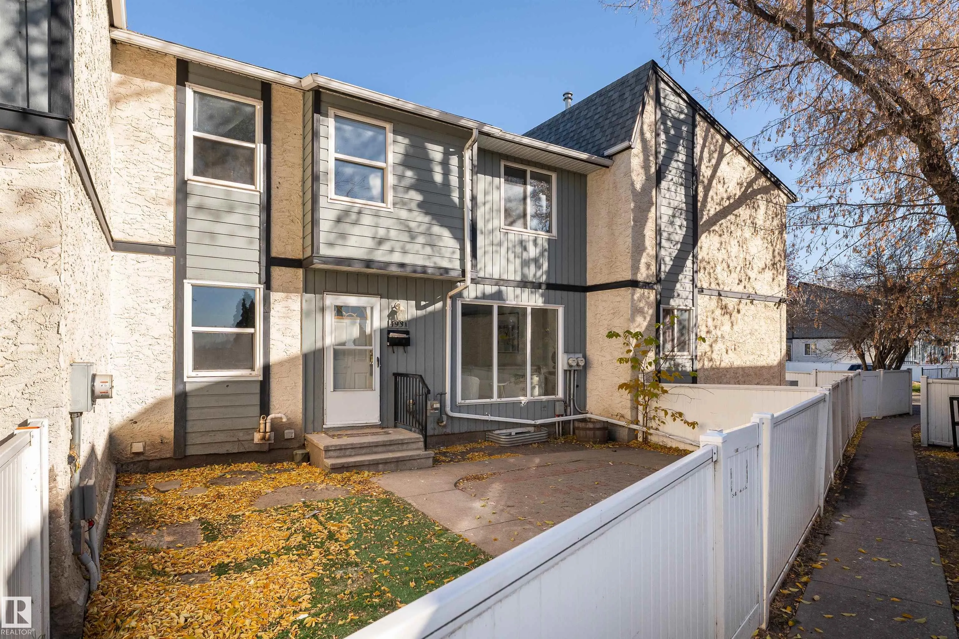 193a HOMESTEAD Crescent