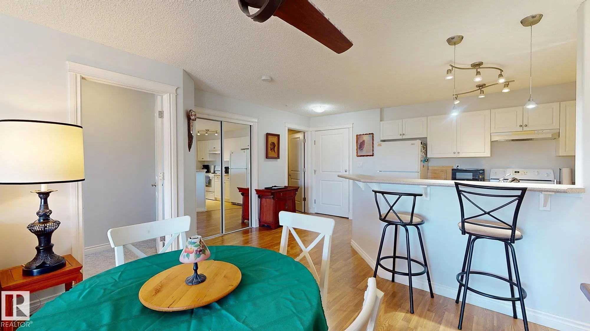 6 SPRUCE RIDGE Drive