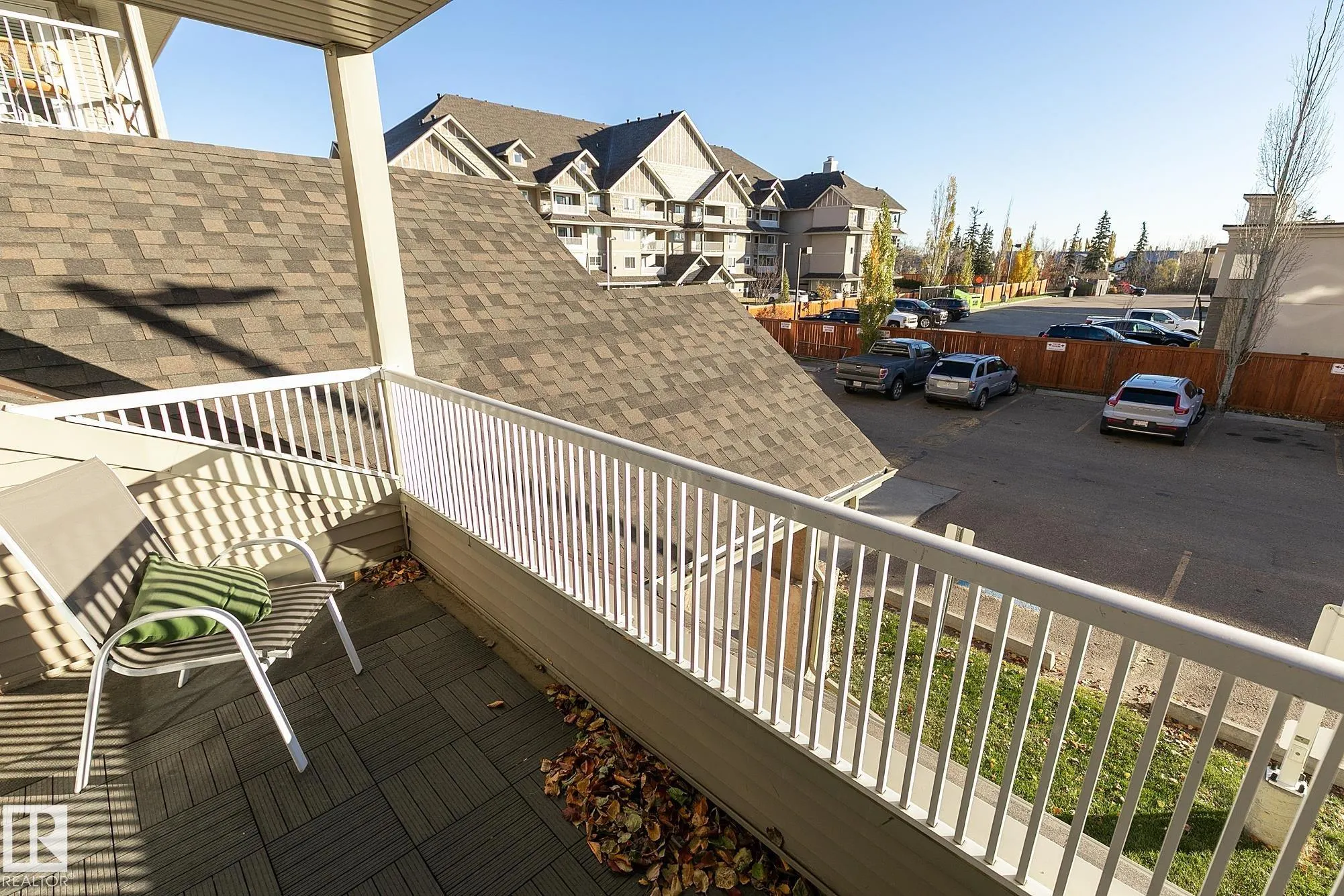 6 SPRUCE RIDGE Drive