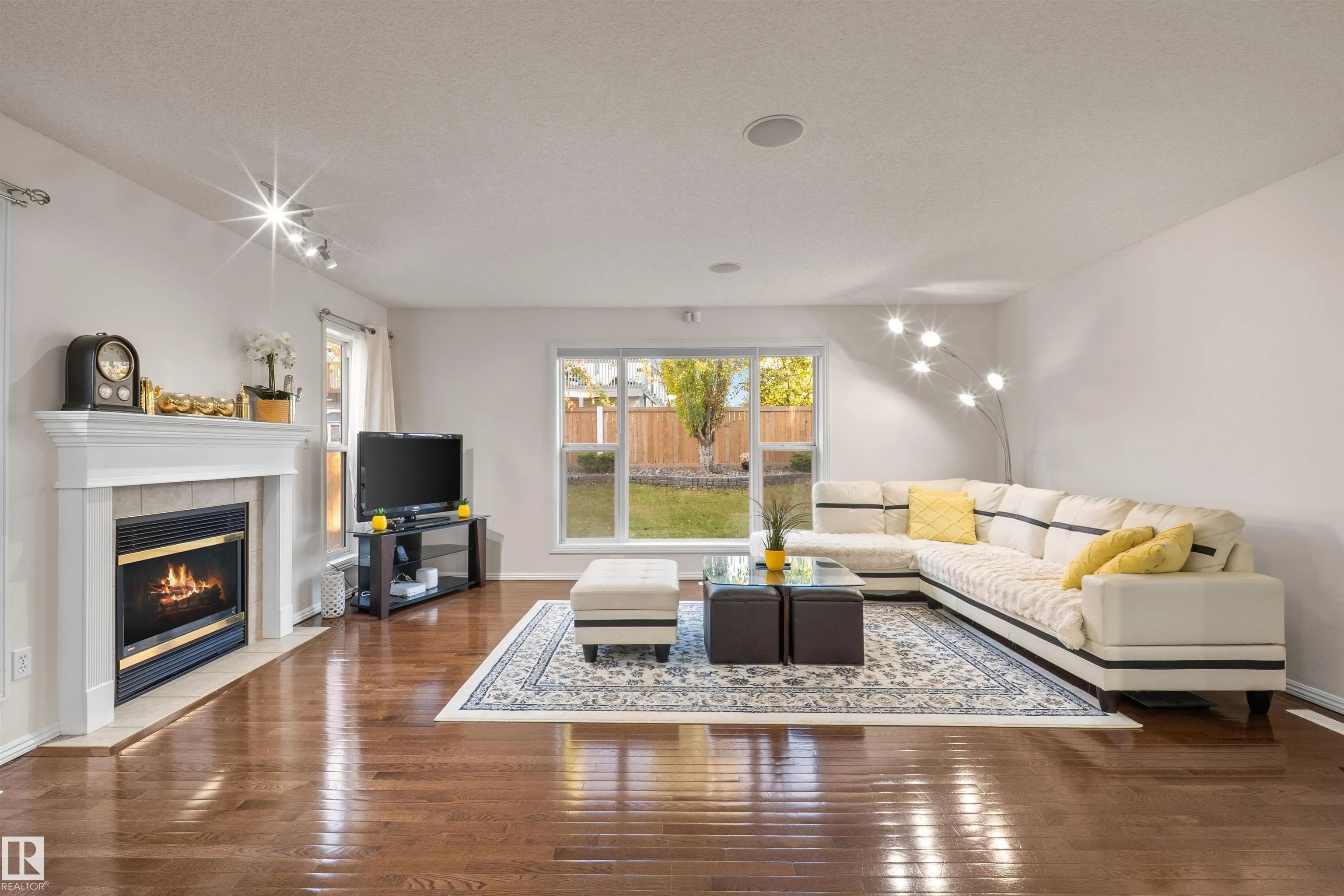 305 WILD ROSE Way