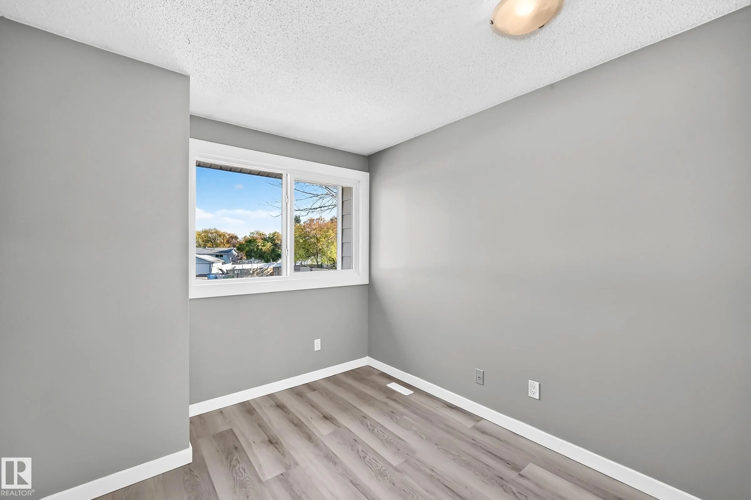 1190 Knottwood Road