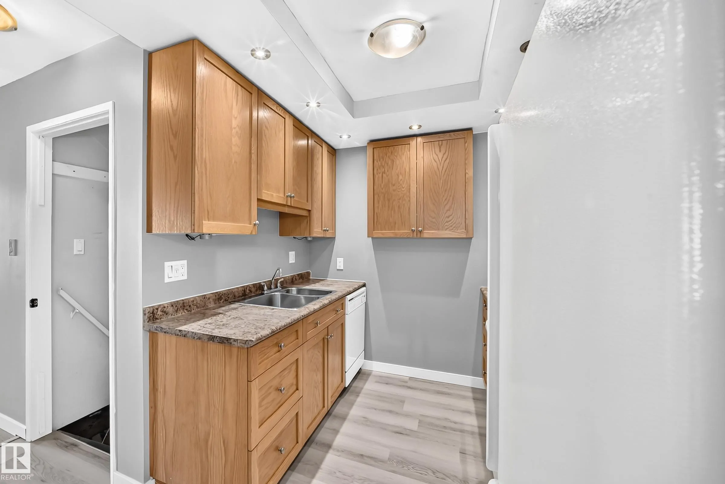 1190 Knottwood Road