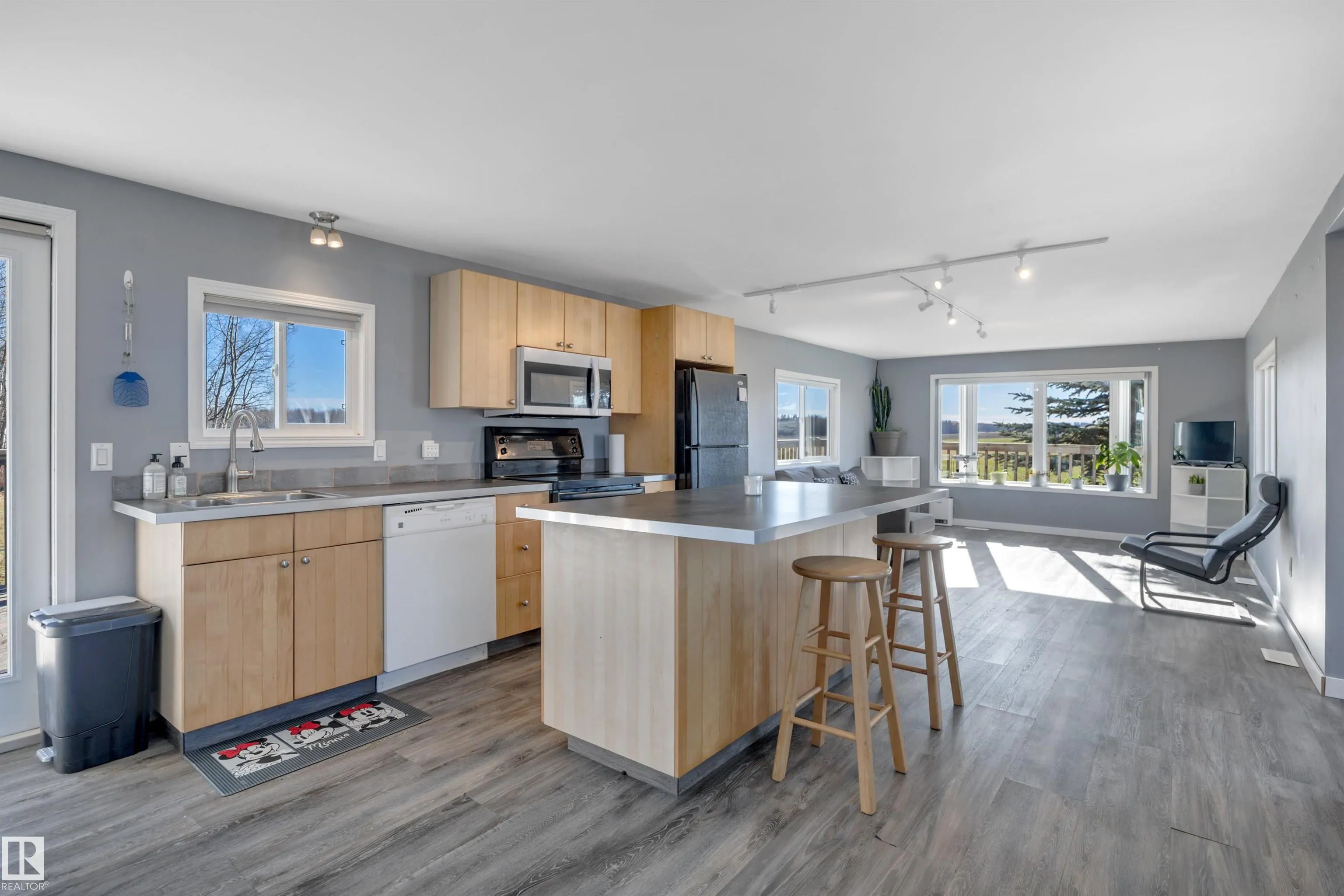 461063 RGE ROAD 10
