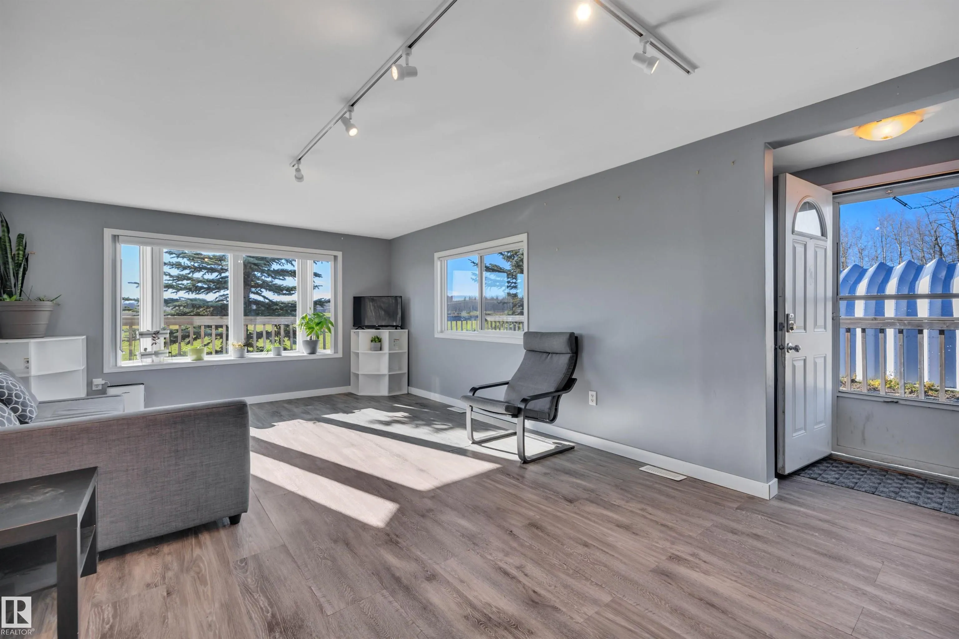 461063 RGE ROAD 10
