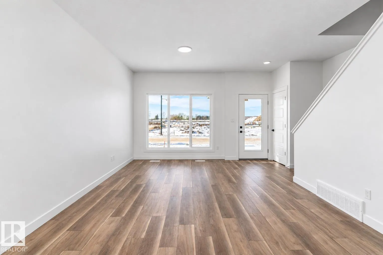 4566 WARBLER Loop