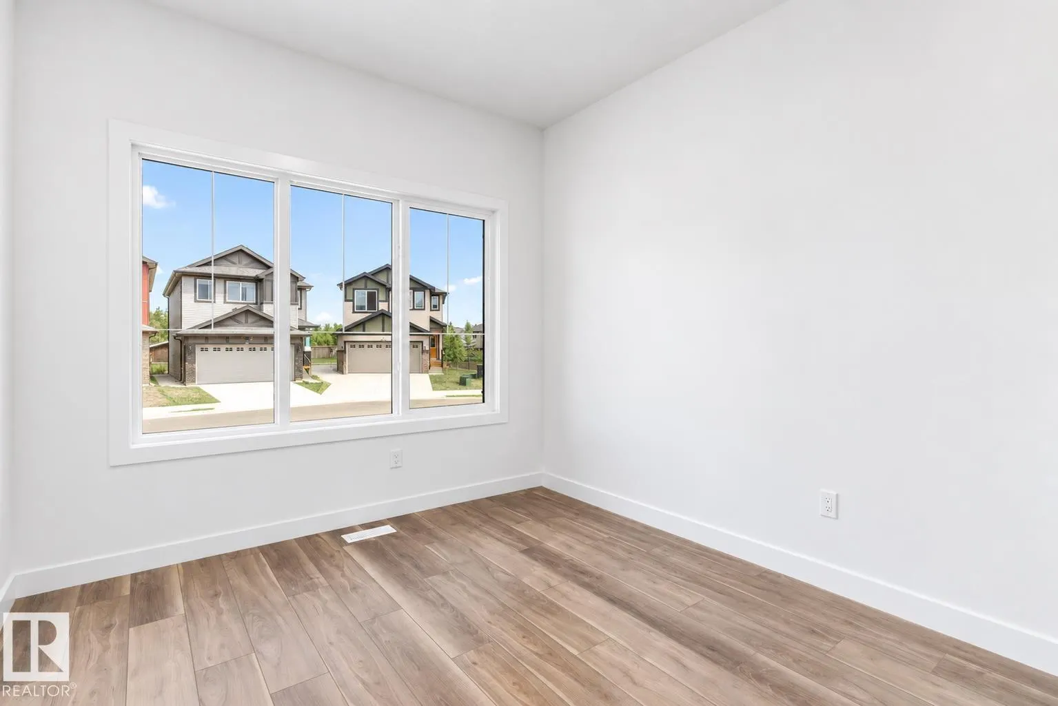 4562 WARBLER Loop