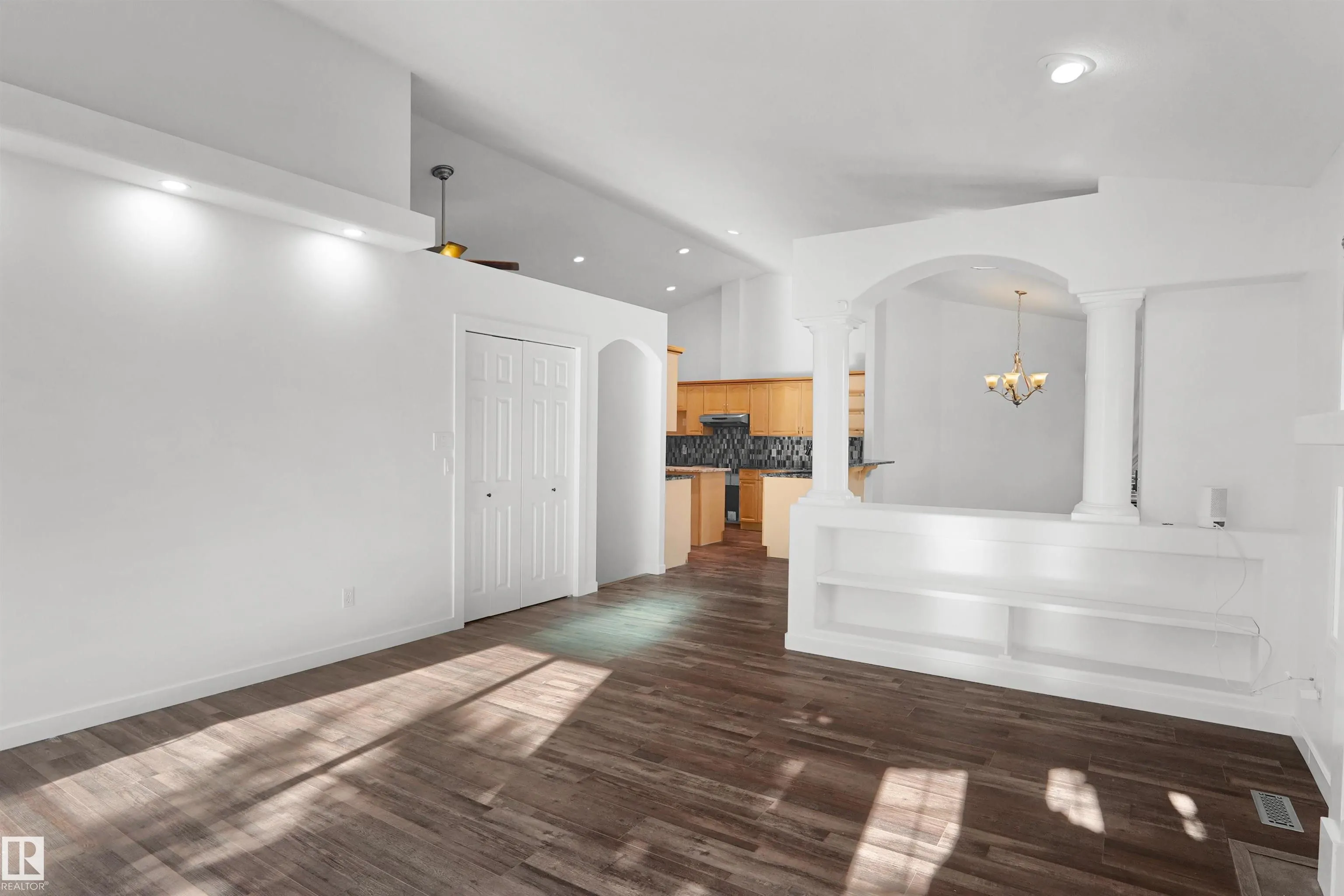 2 NORRIS Crescent