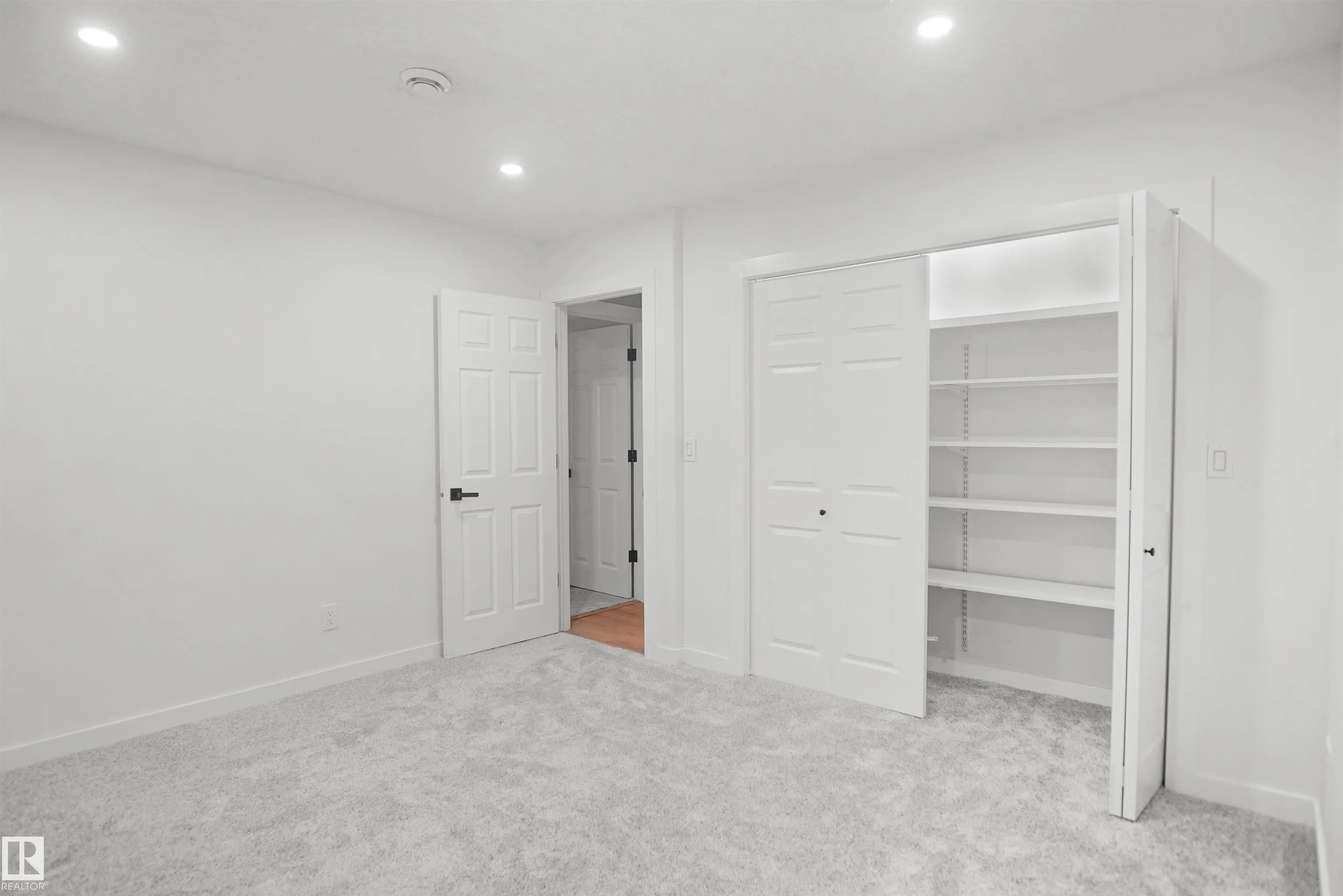 2 NORRIS Crescent
