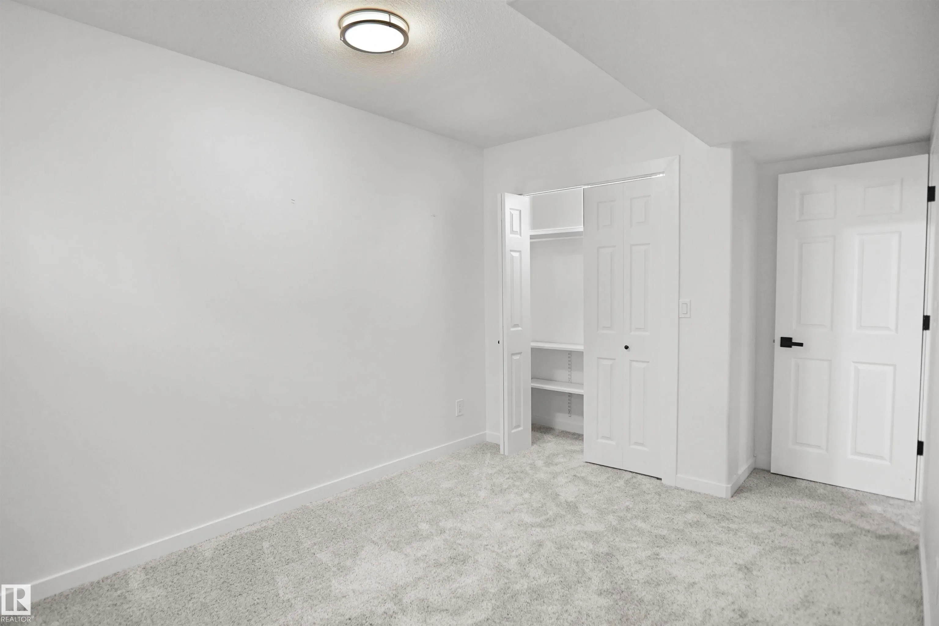 2 NORRIS Crescent