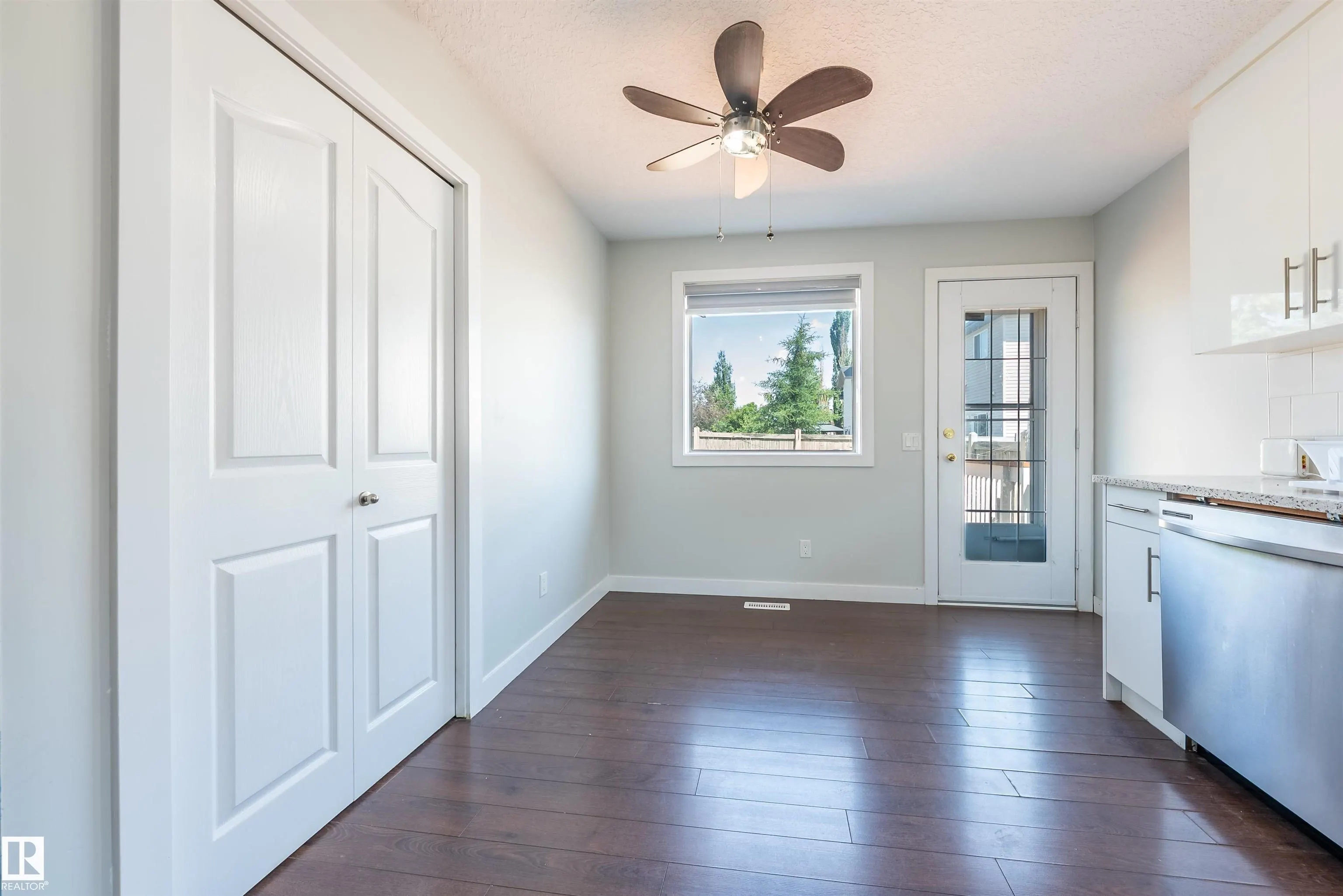 3312 27 ave