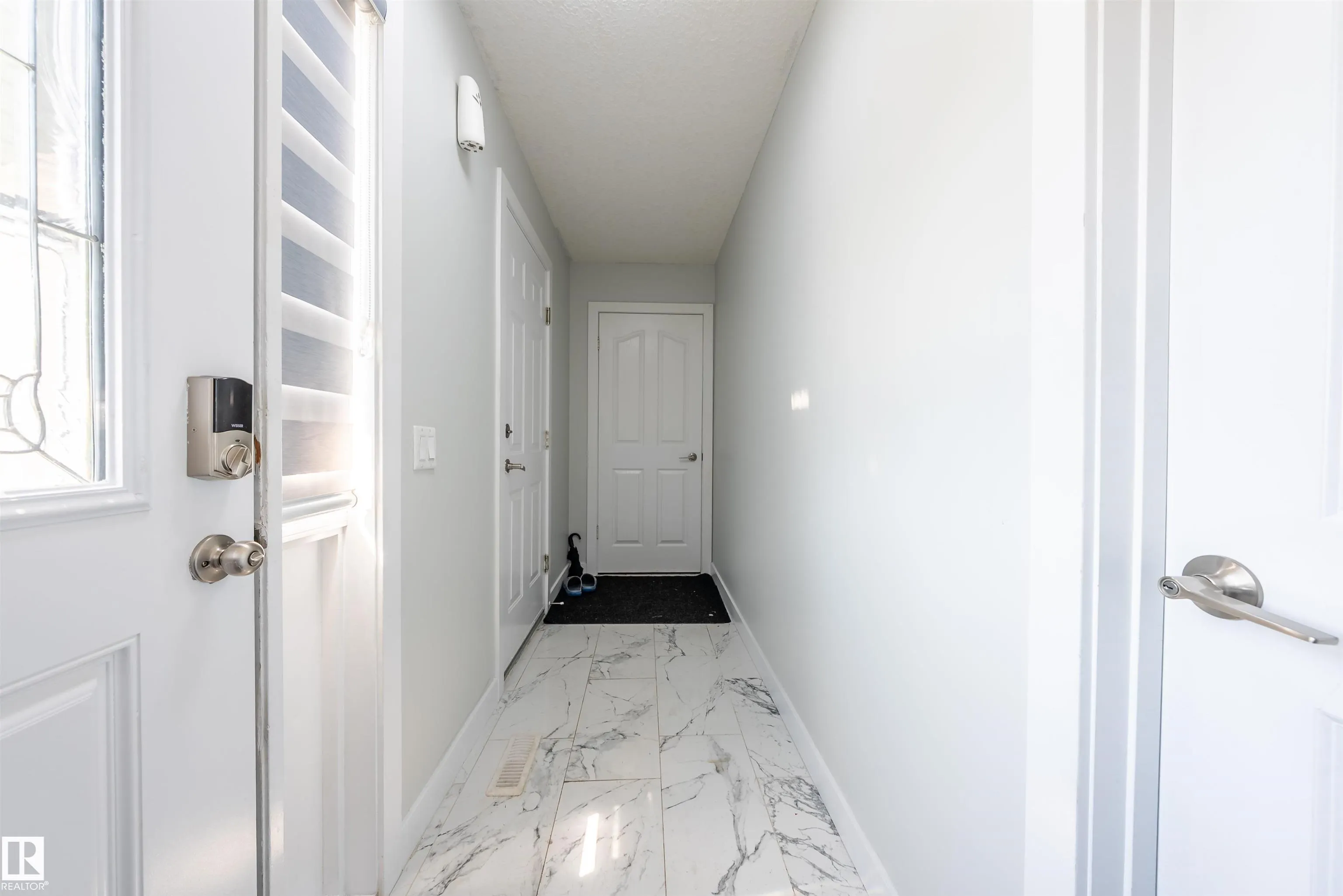 3312 27 ave