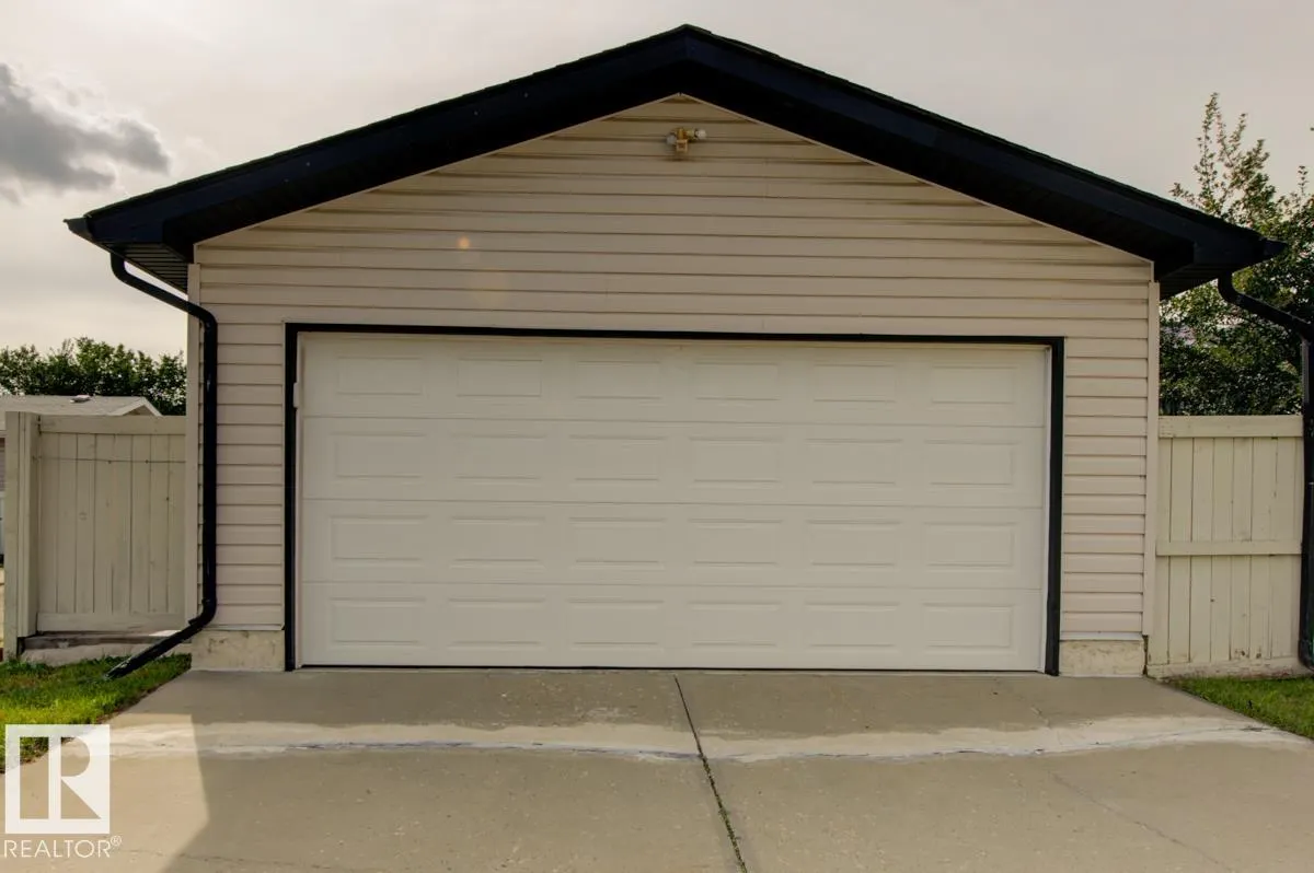 17703 90 Street