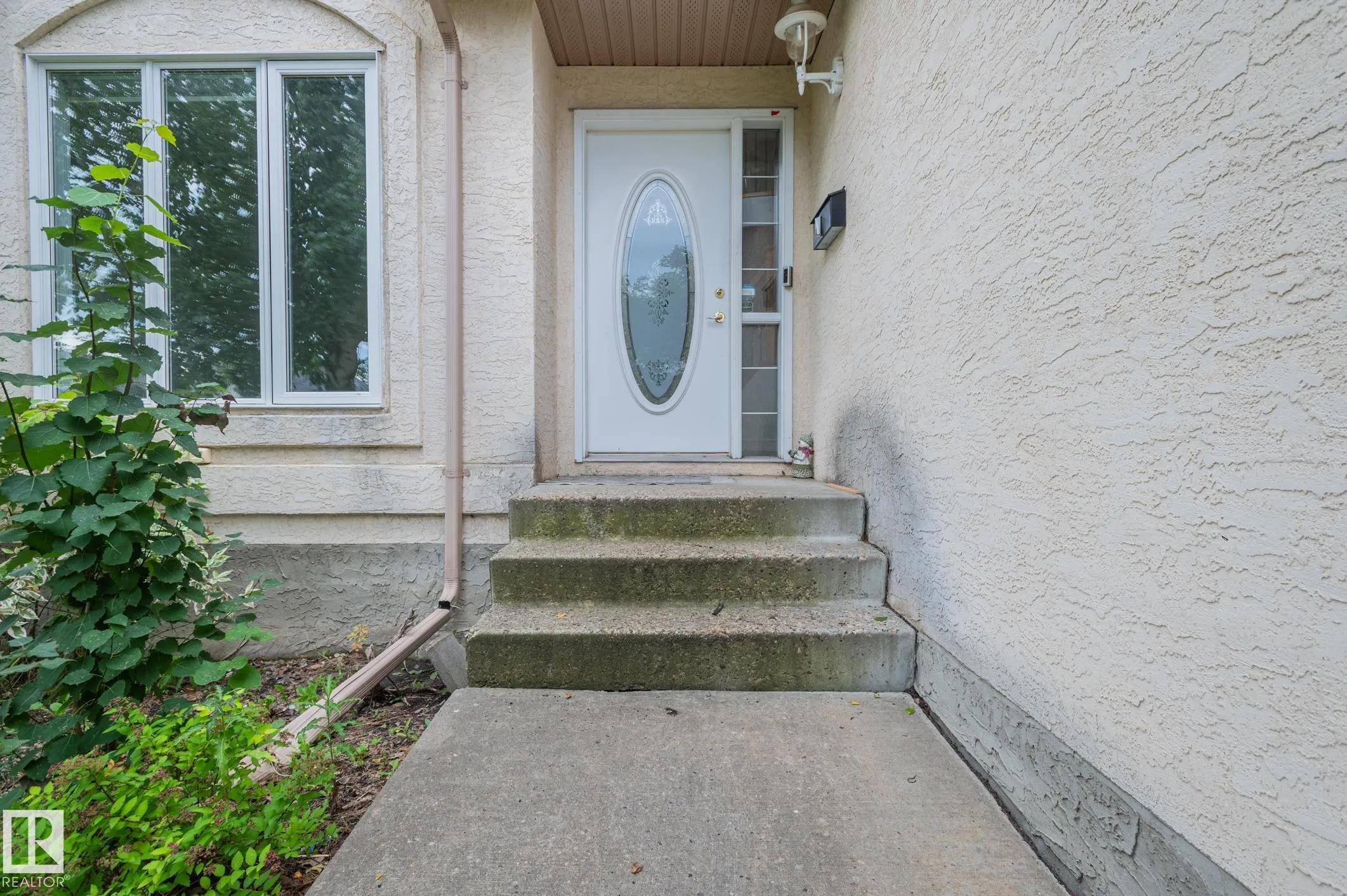 310 Living stone Court