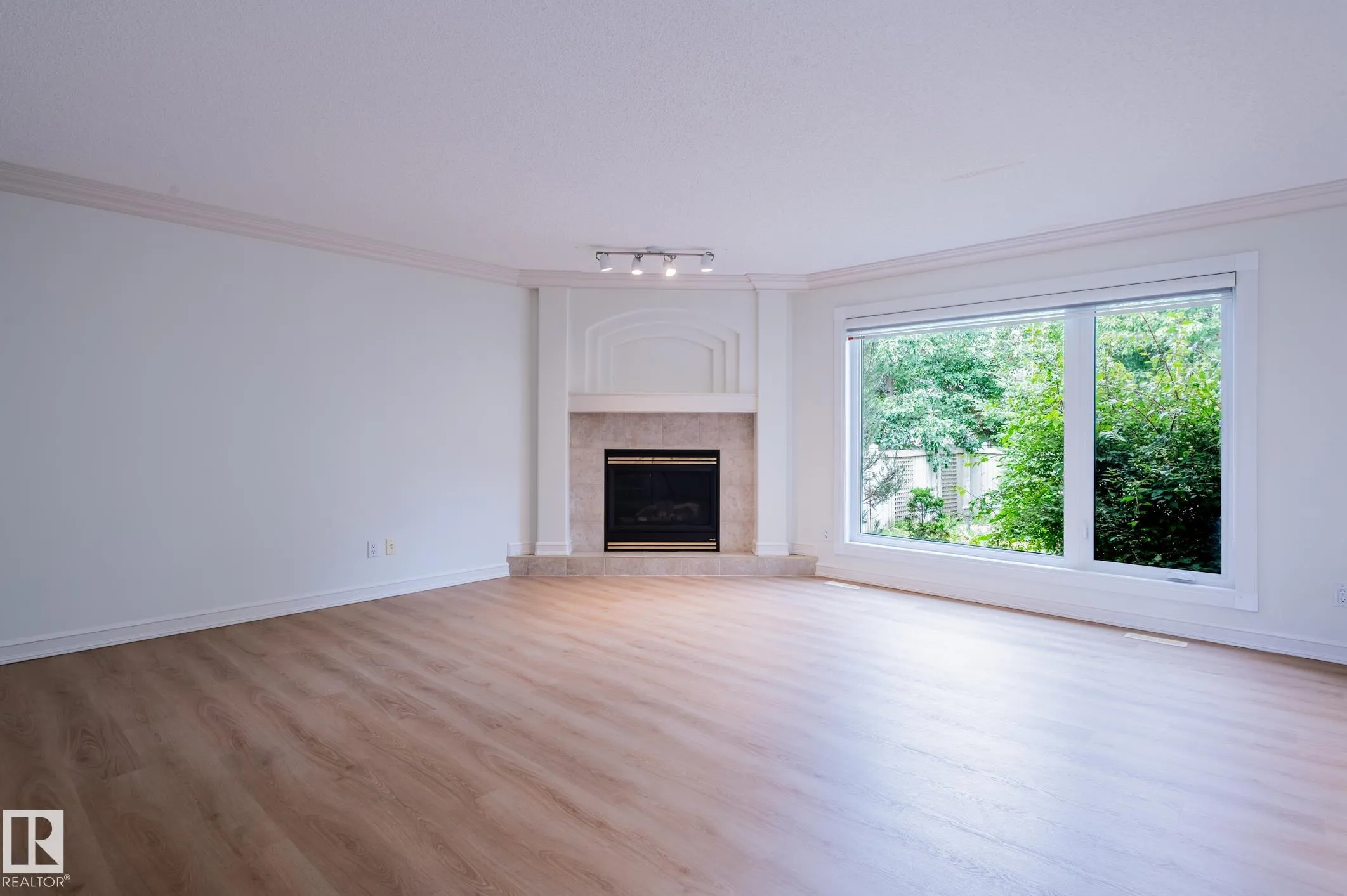 310 Living stone Court