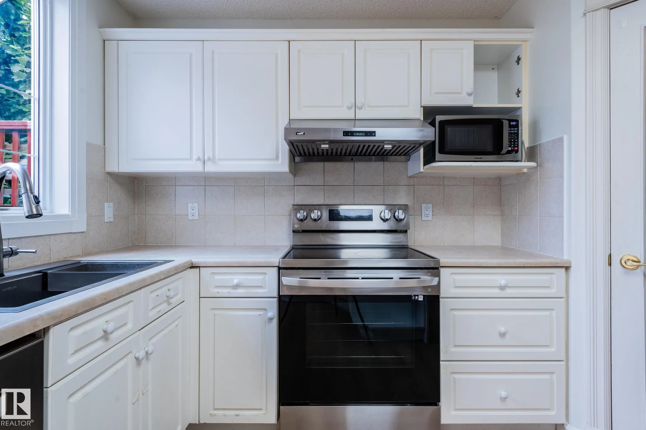 310 Living stone Court