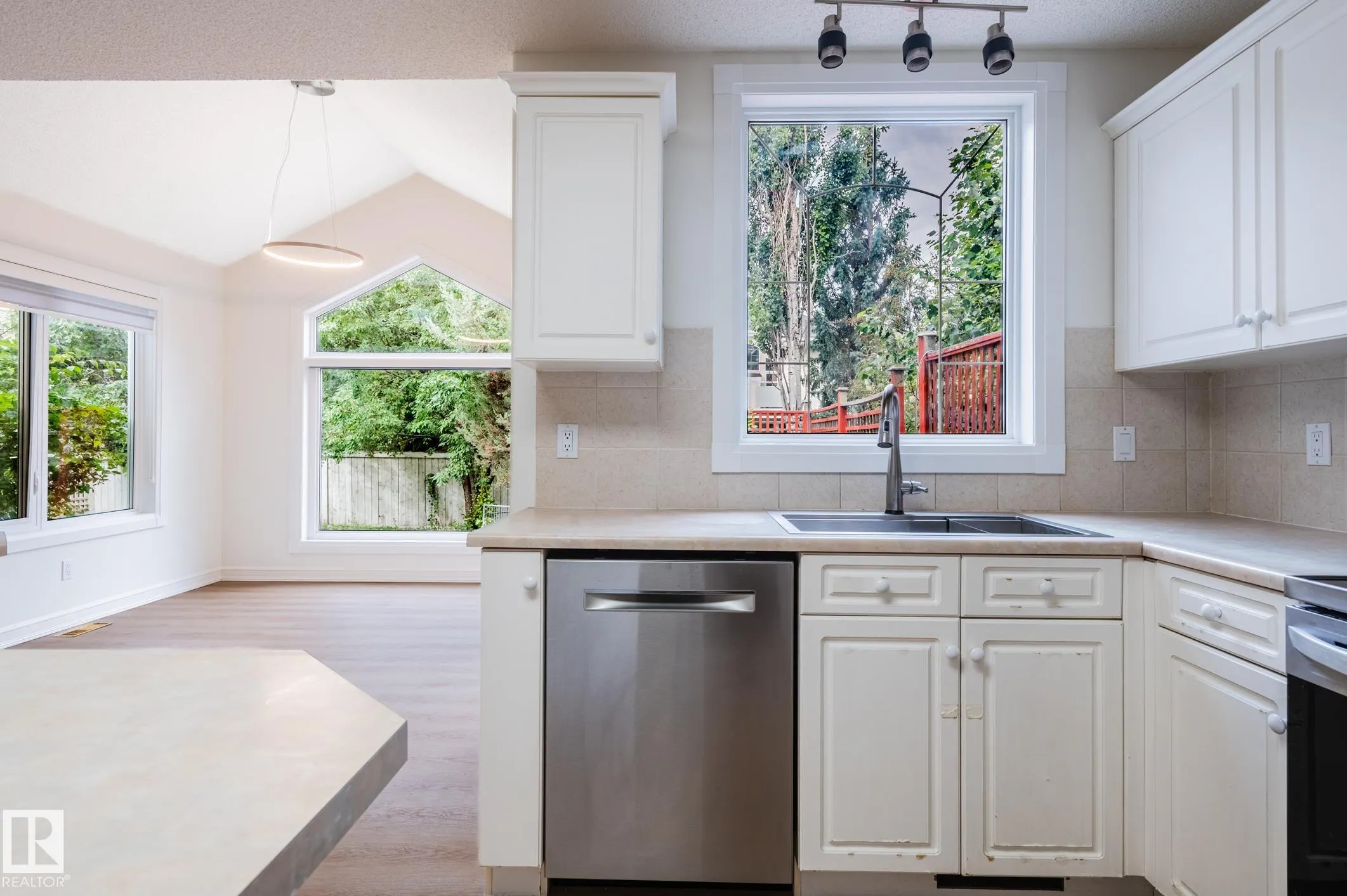 310 Living stone Court