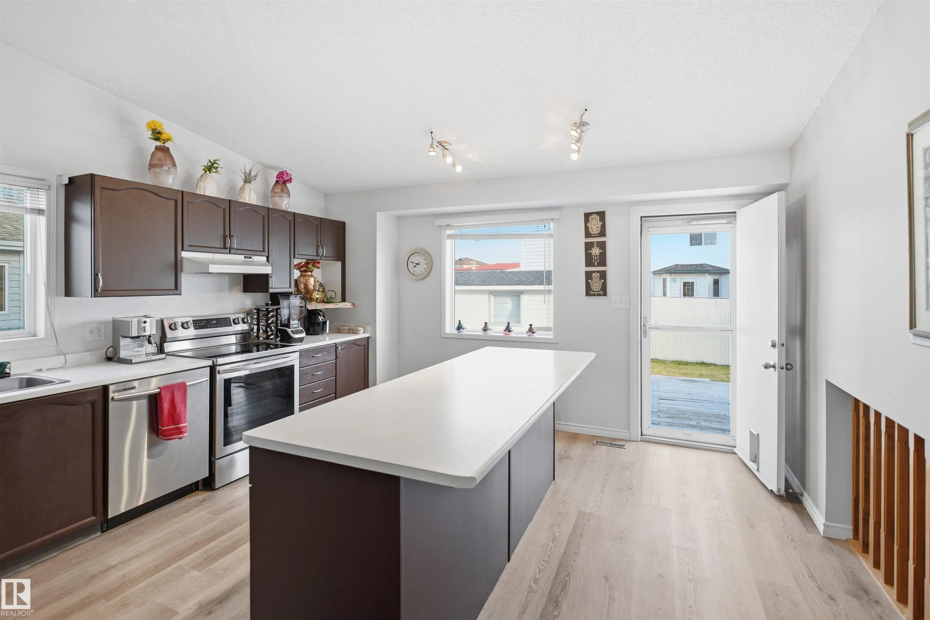 17007 90A Street