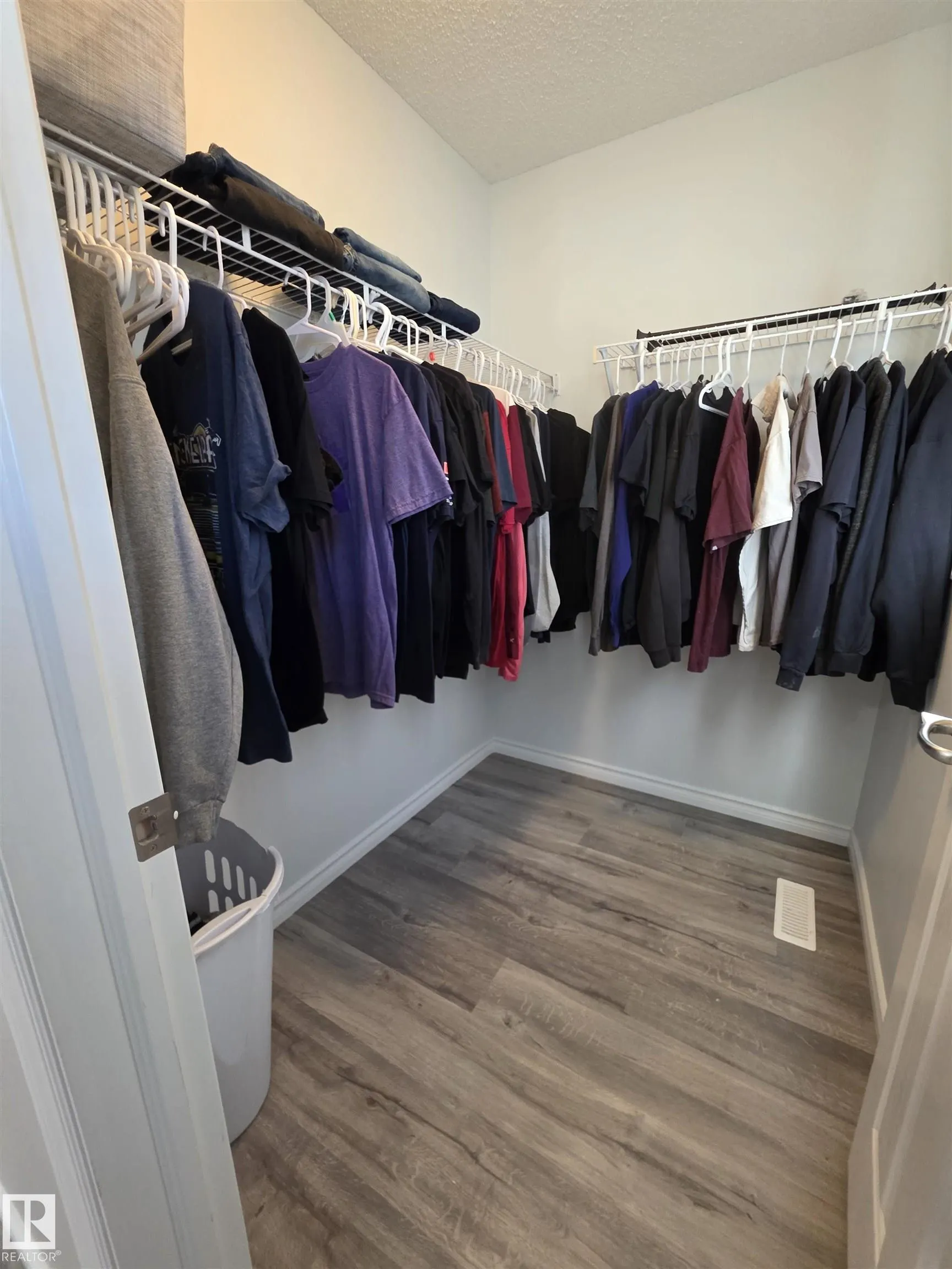 88 SPRUCE VILLAGE DR