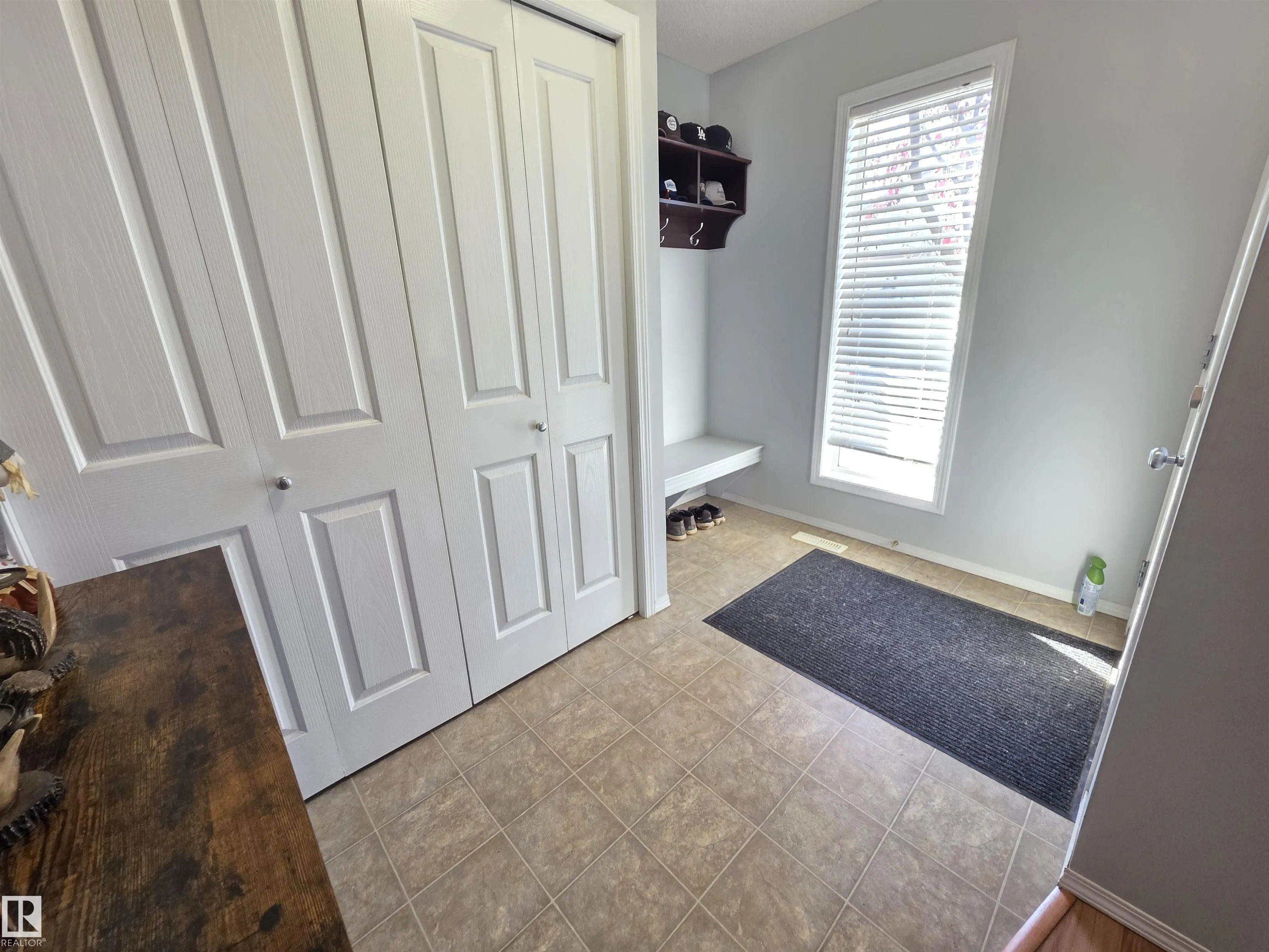 88 SPRUCE VILLAGE DR