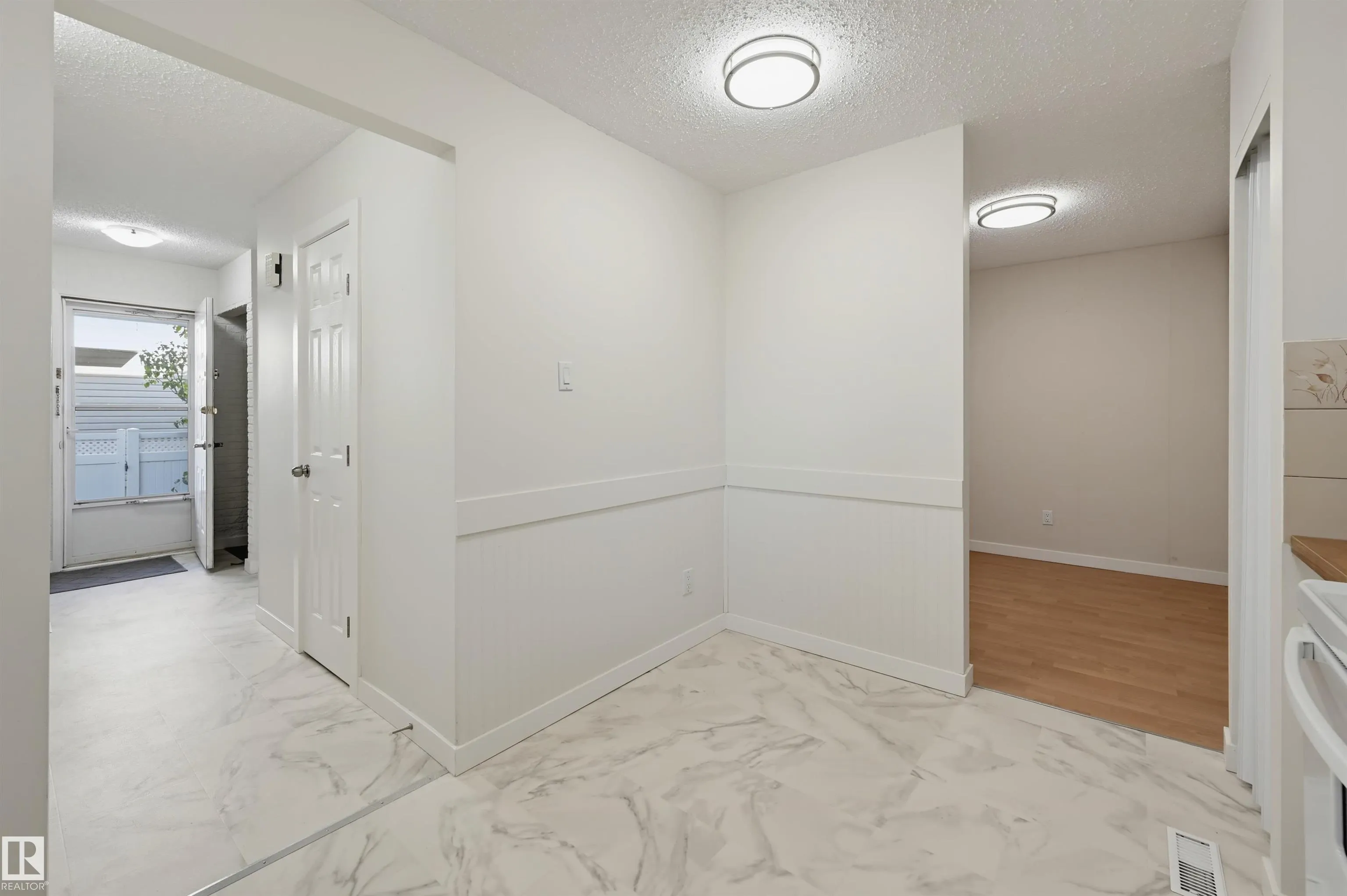 15107 54 Street