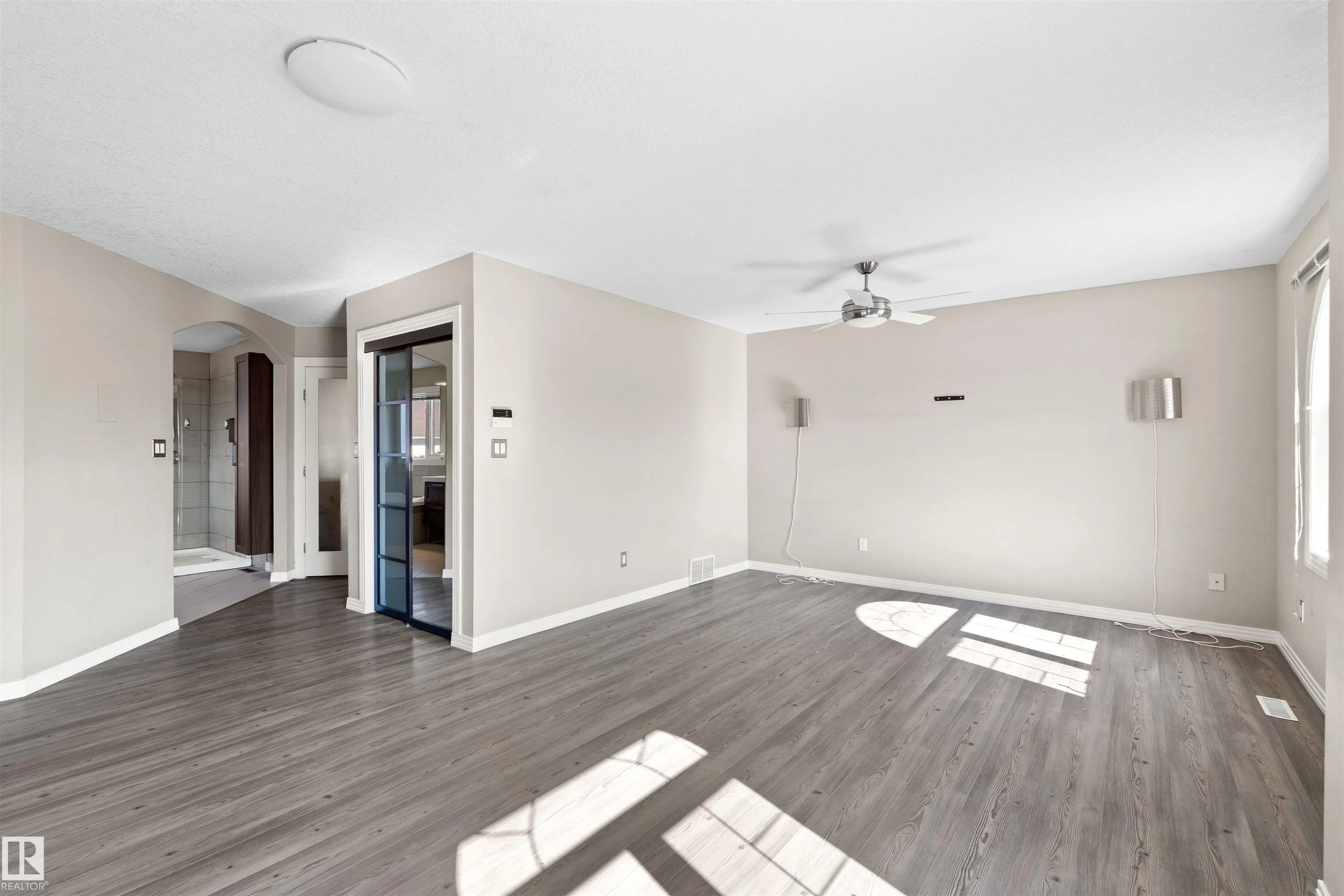 446 ORMSBY Road