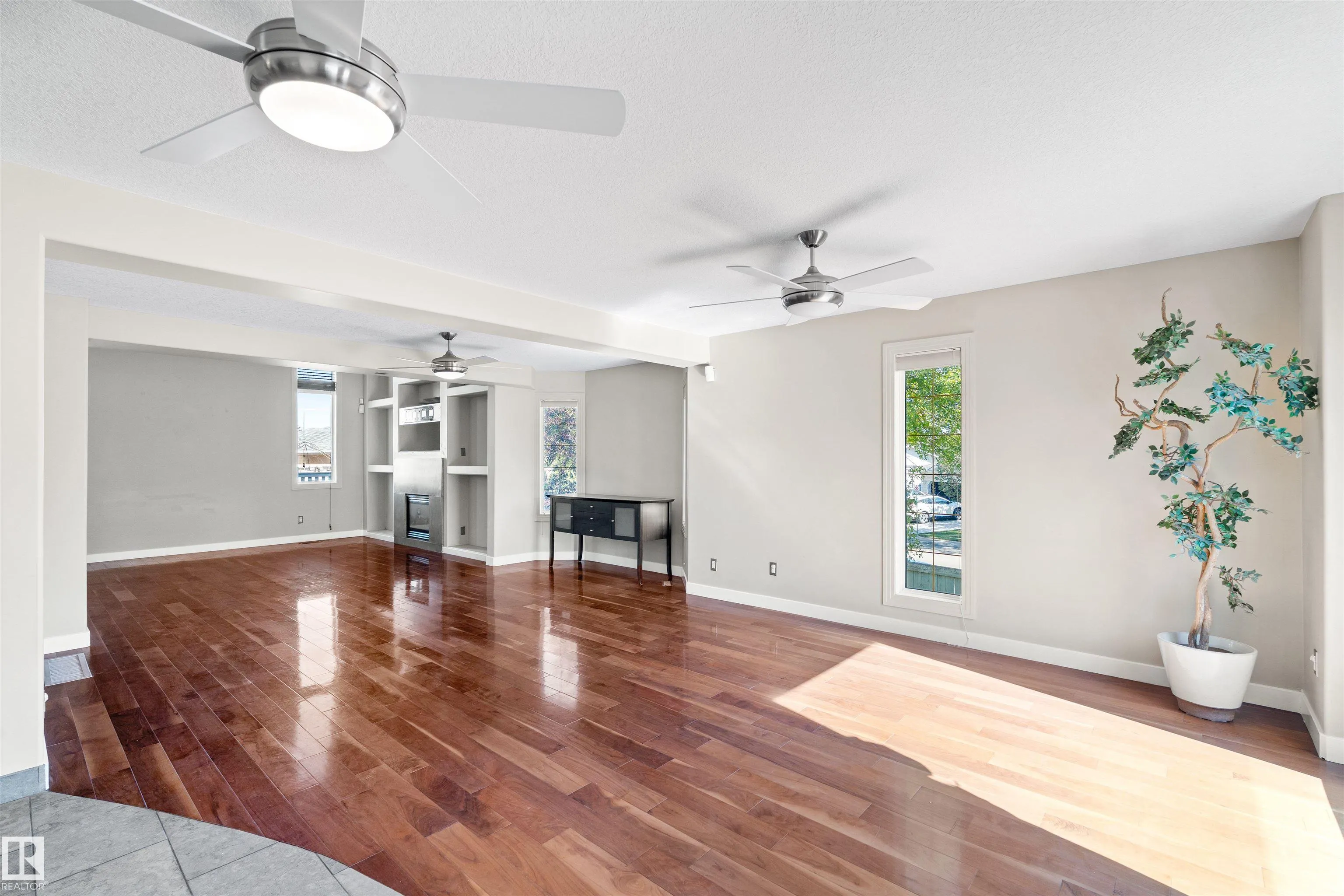 446 ORMSBY Road