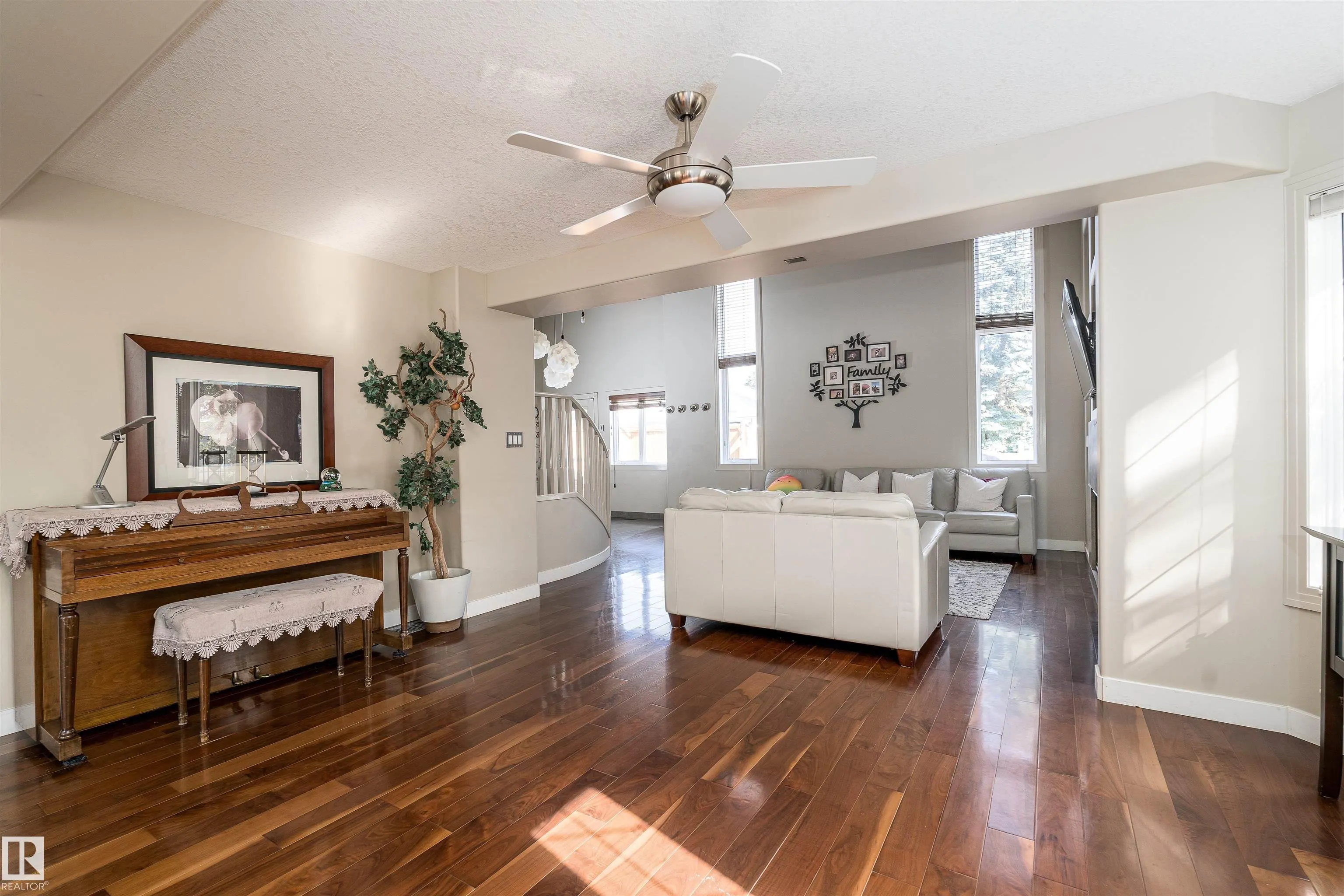 446 ORMSBY Road