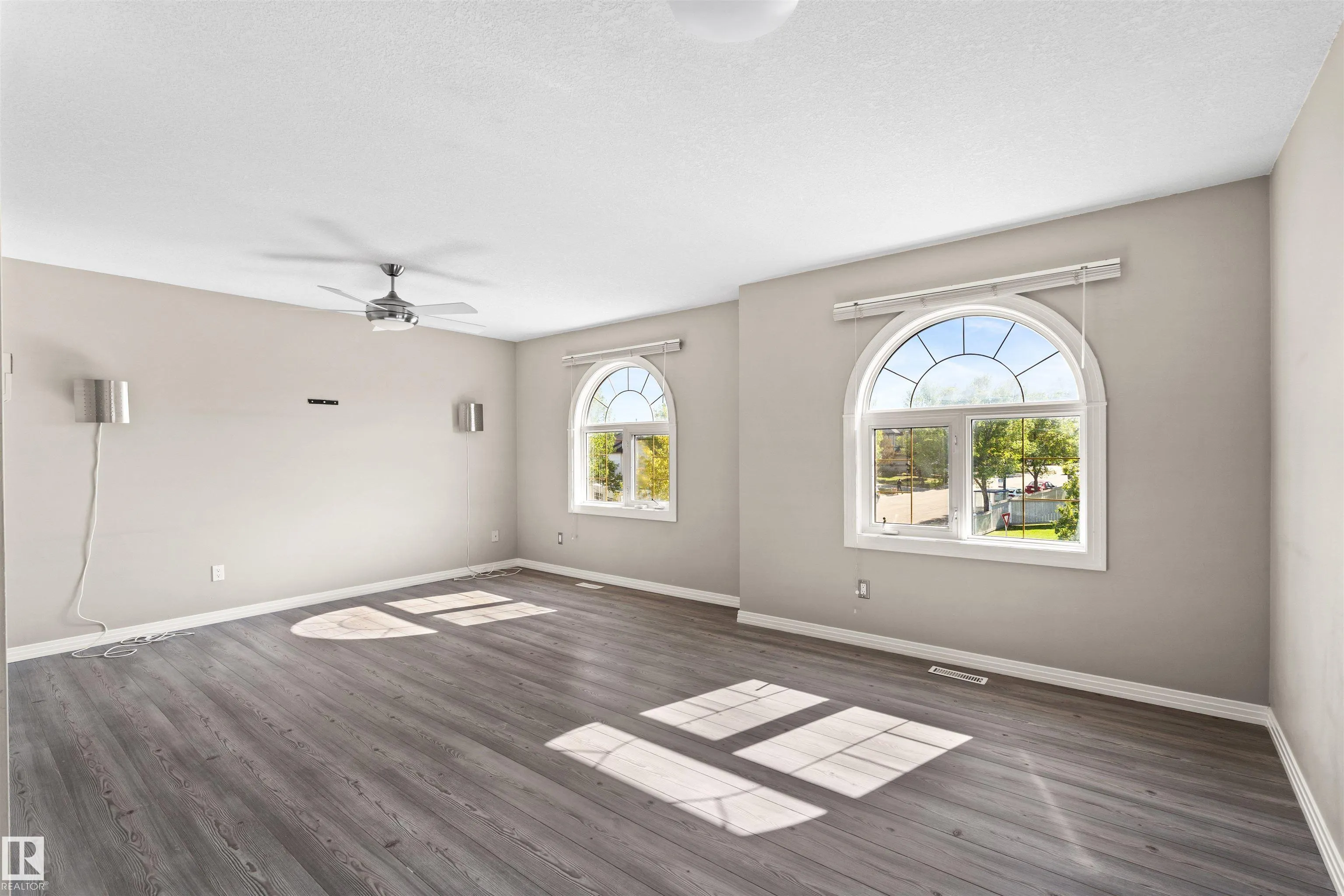 446 ORMSBY Road