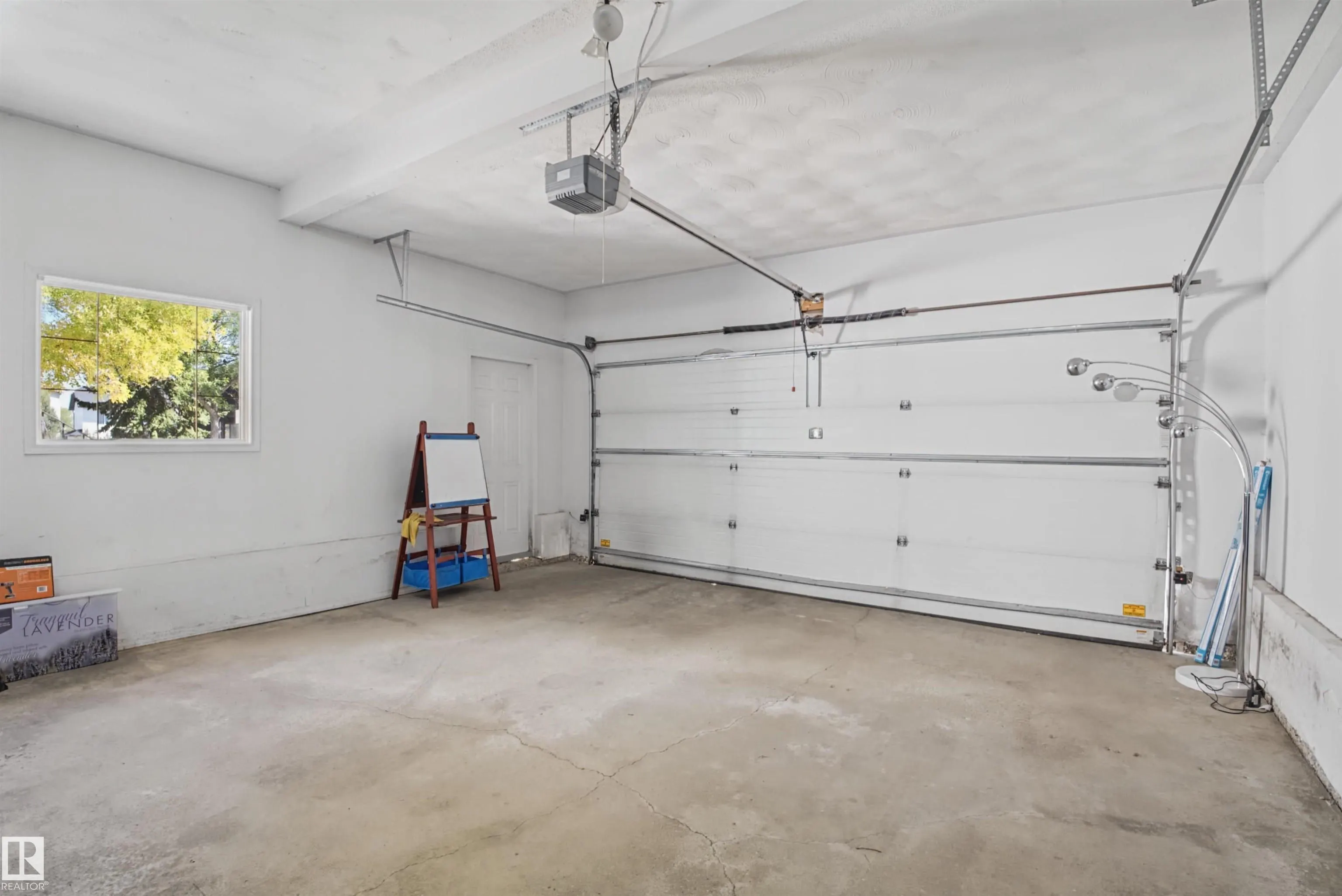 446 ORMSBY Road