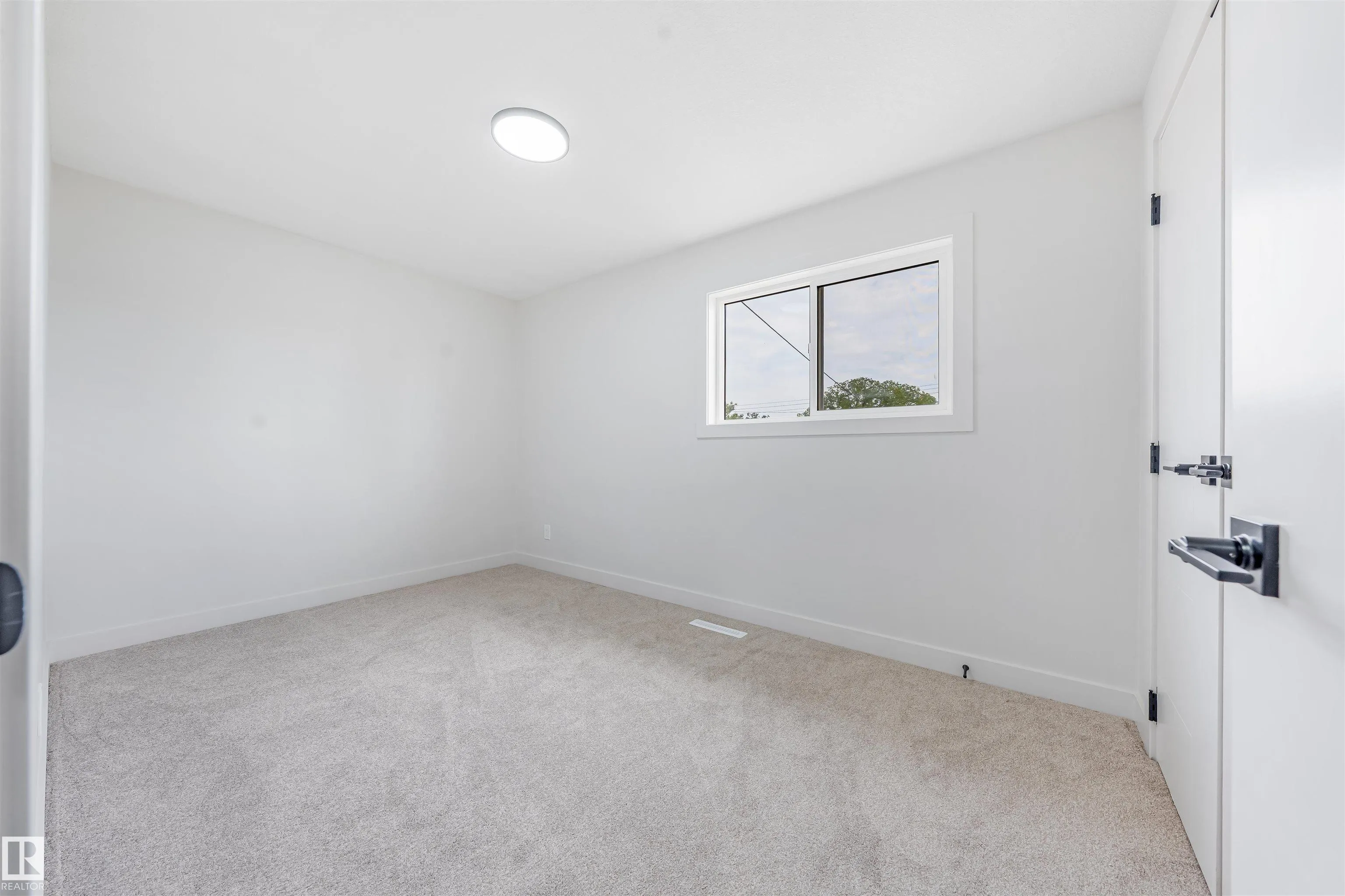 13309 89A Street