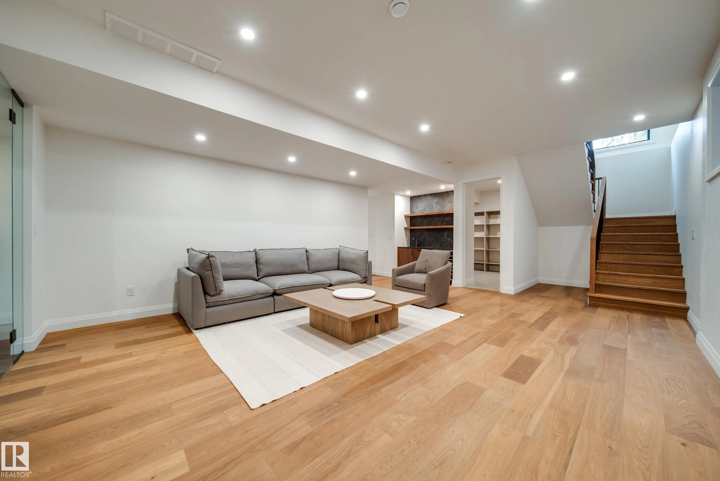10223 130 Street