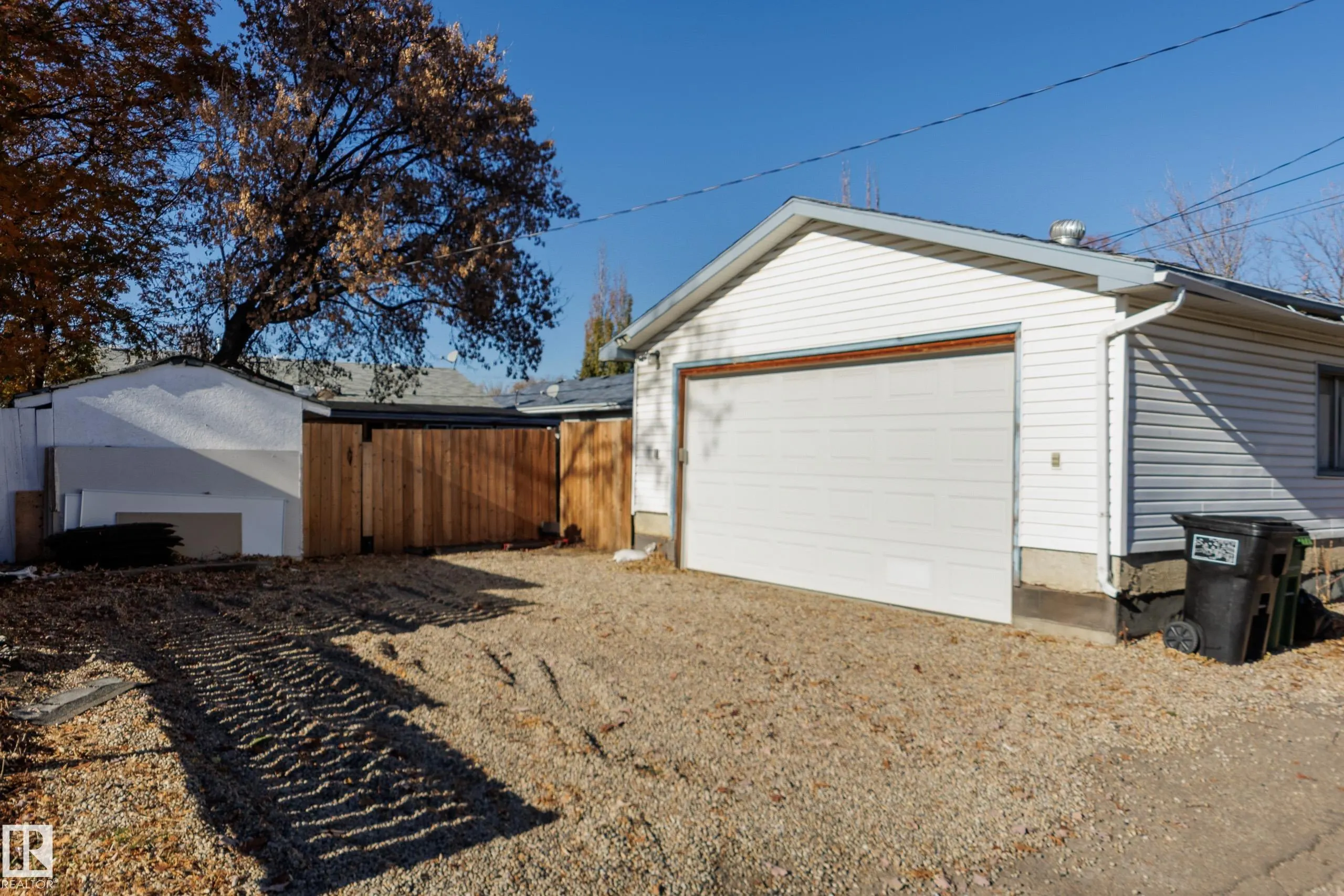 10541 153 Street