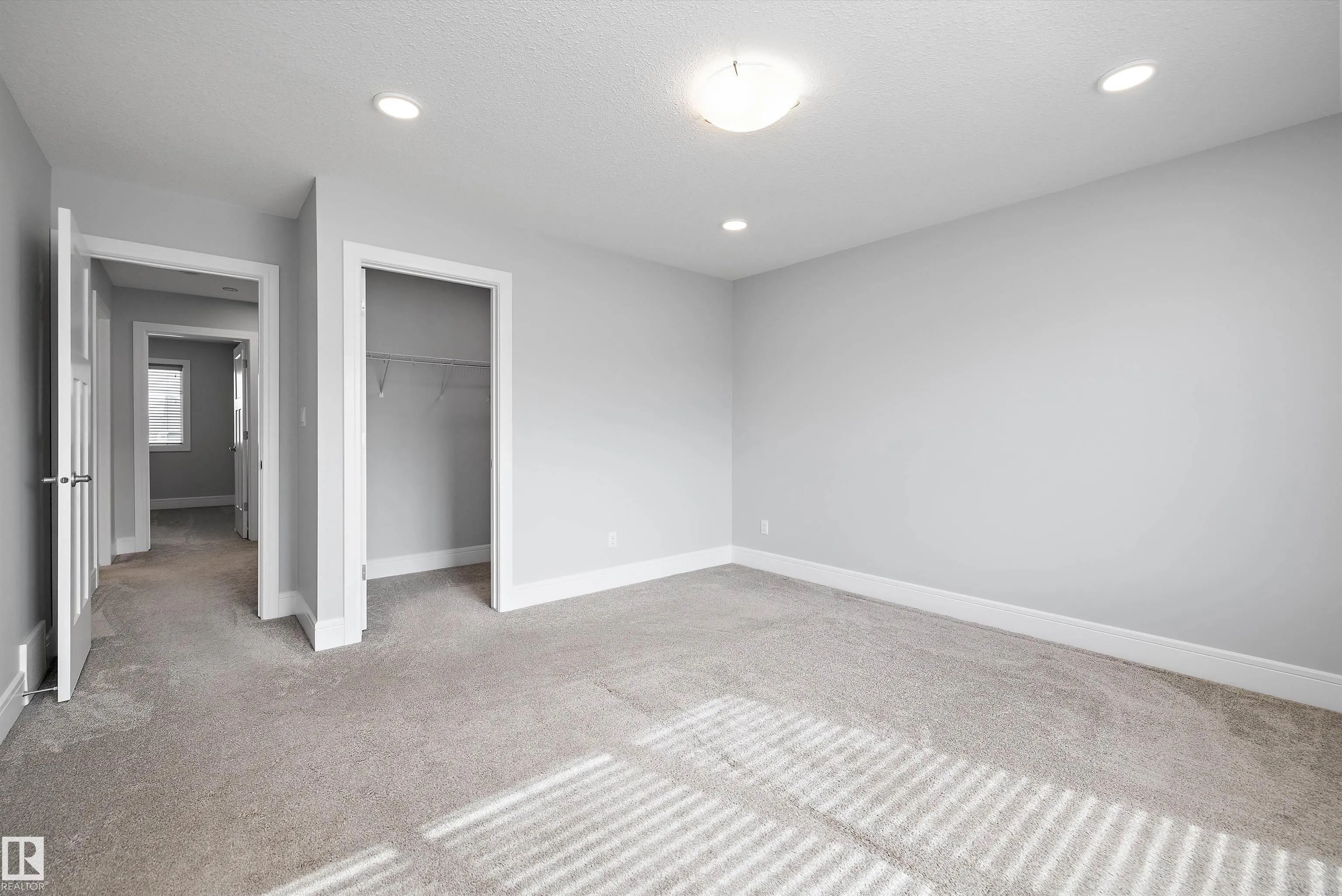 4235 Chichak Close