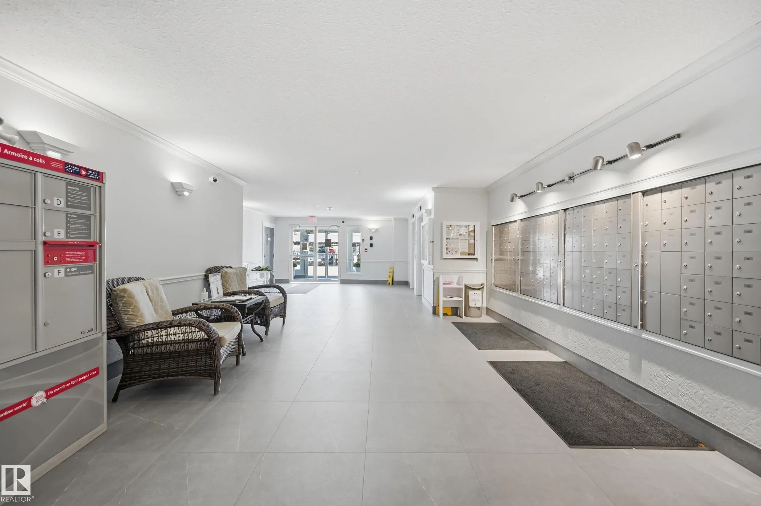 592 Hooke Road