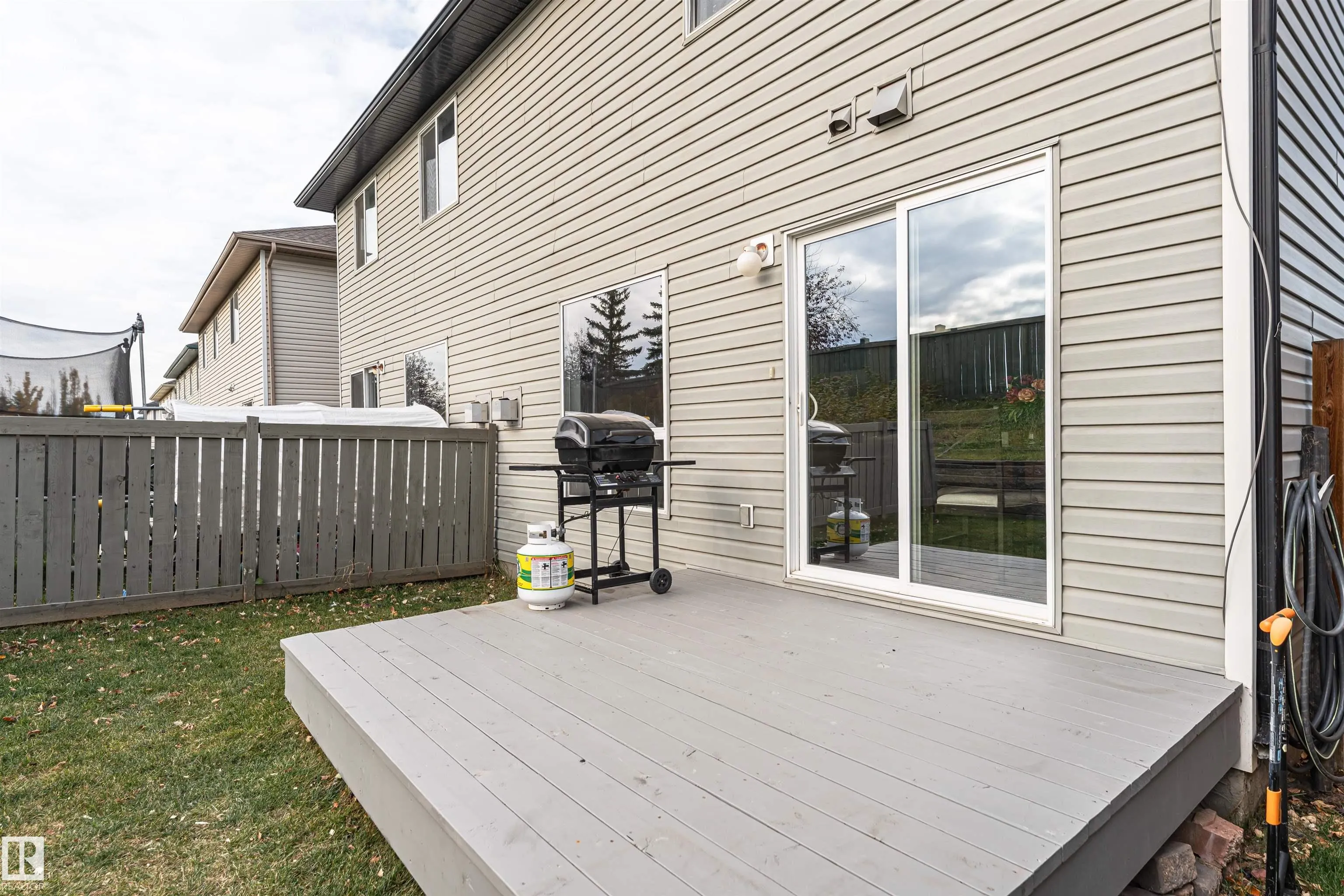 51 VAUGHN Avenue