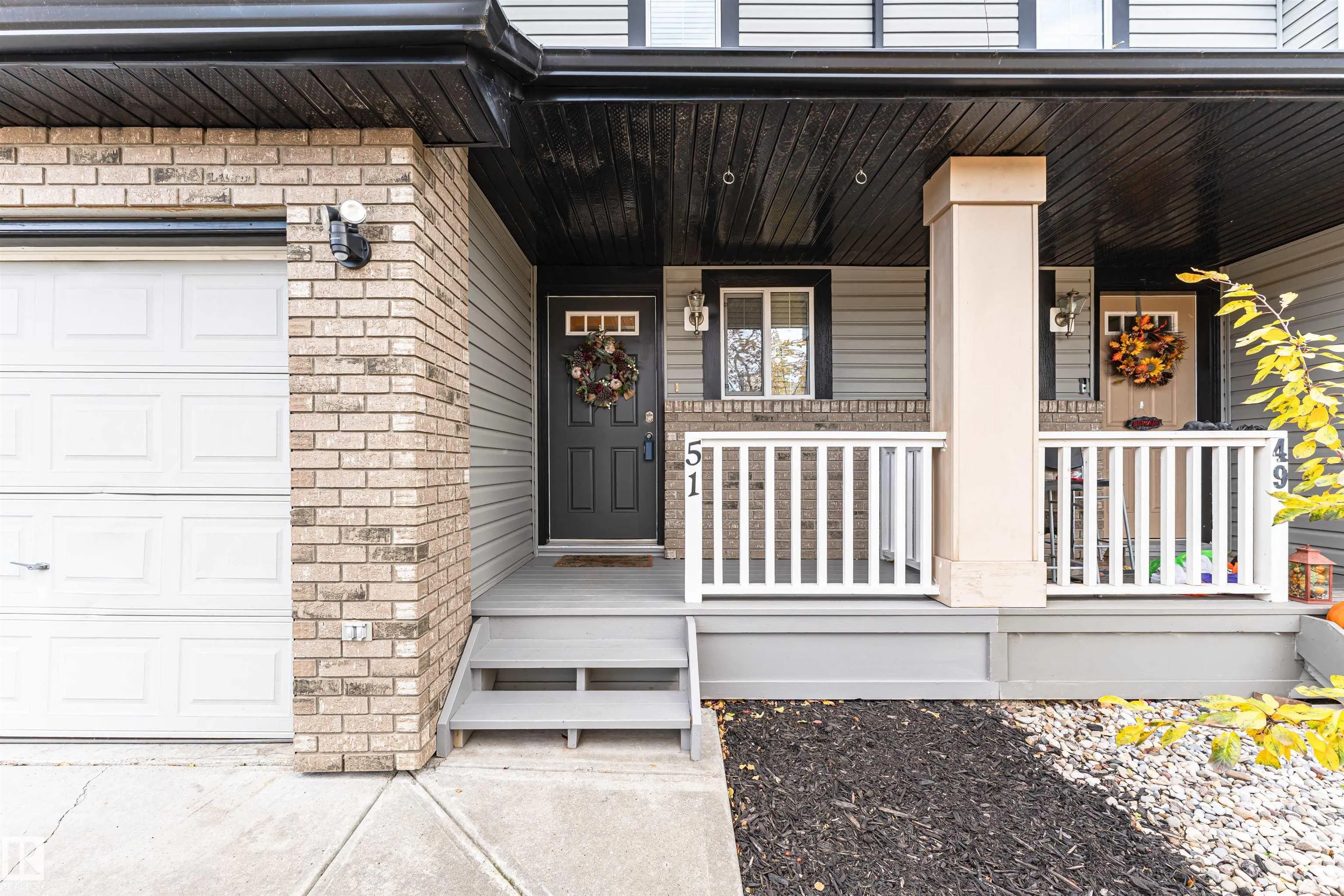 51 VAUGHN Avenue