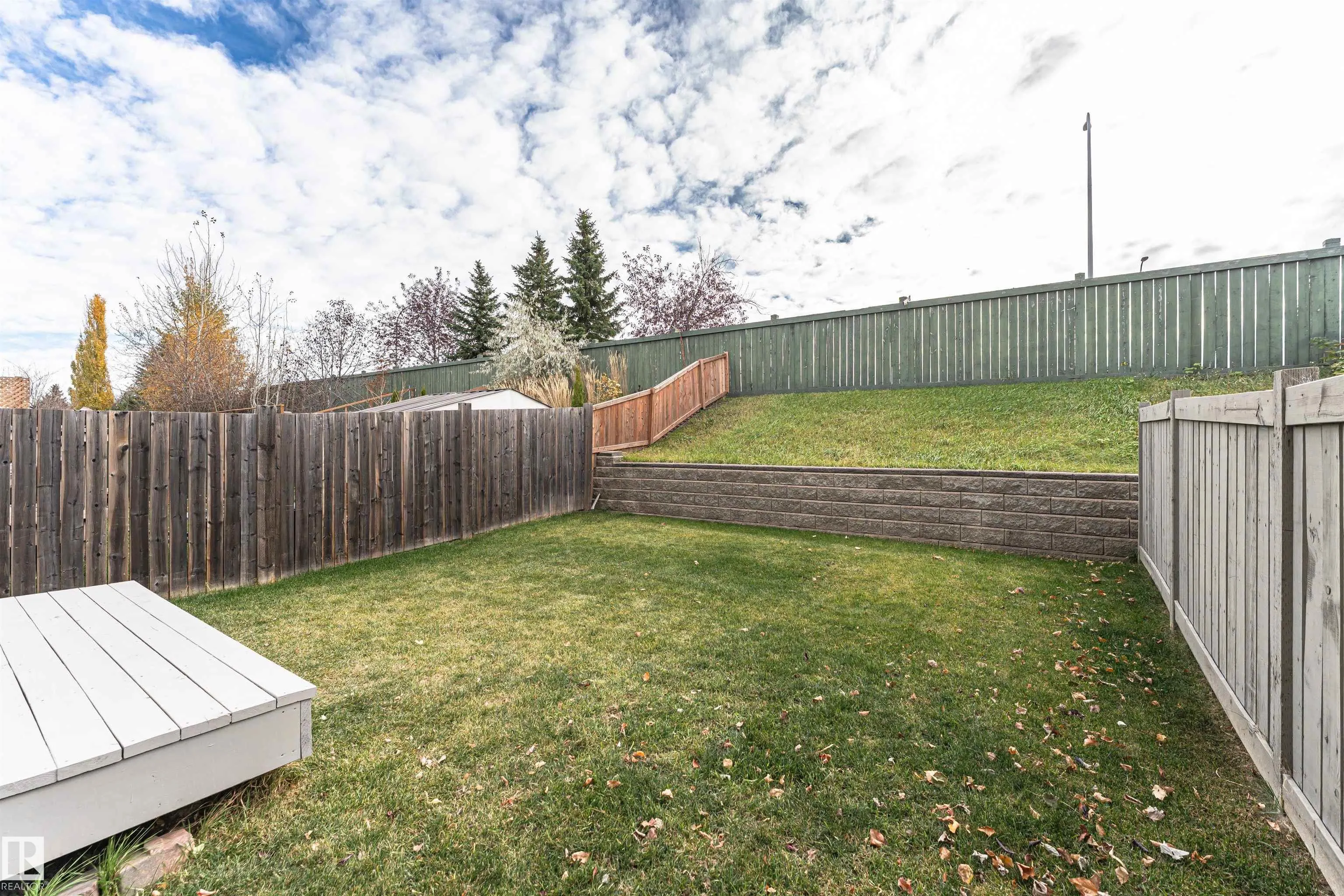 51 VAUGHN Avenue