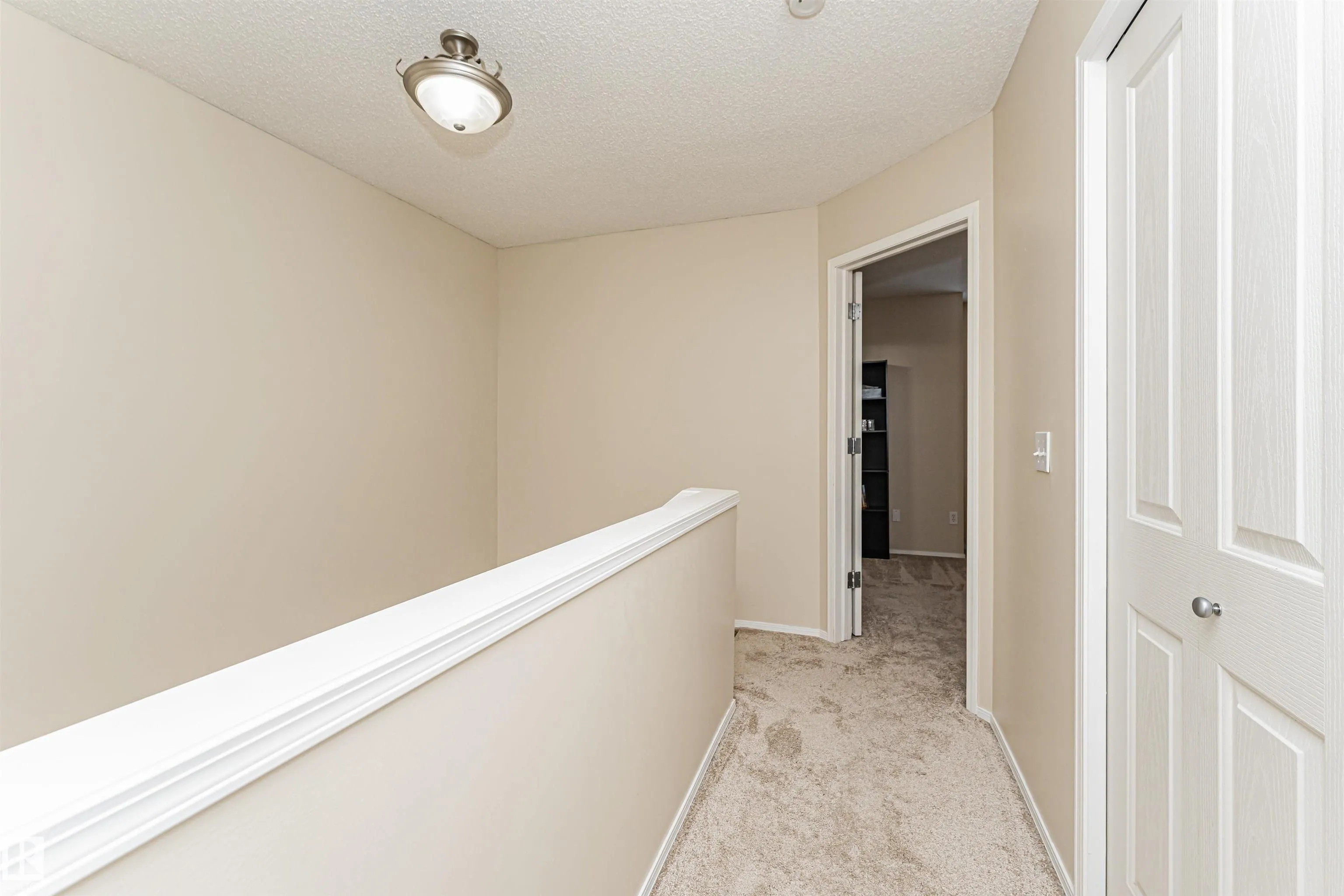 51 VAUGHN Avenue