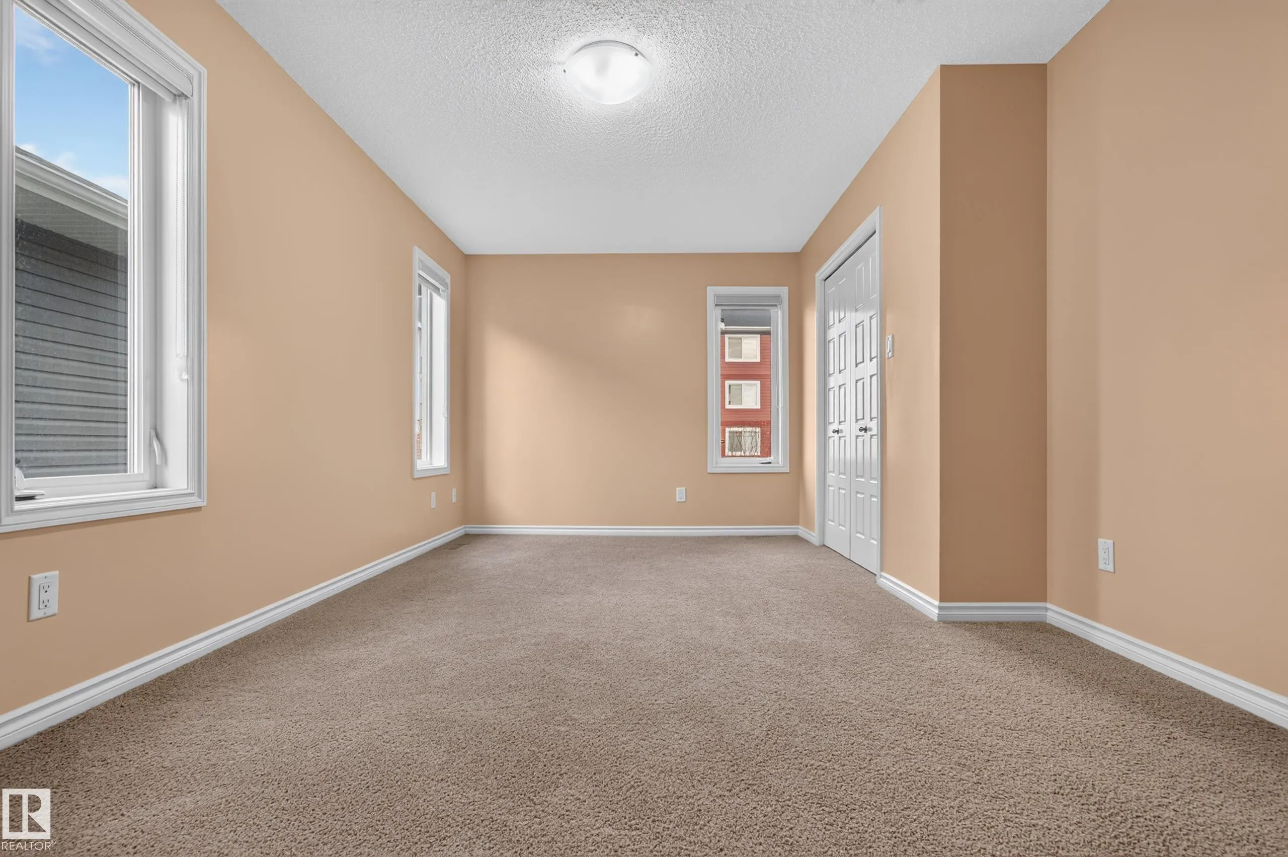 1411 CAREY Way