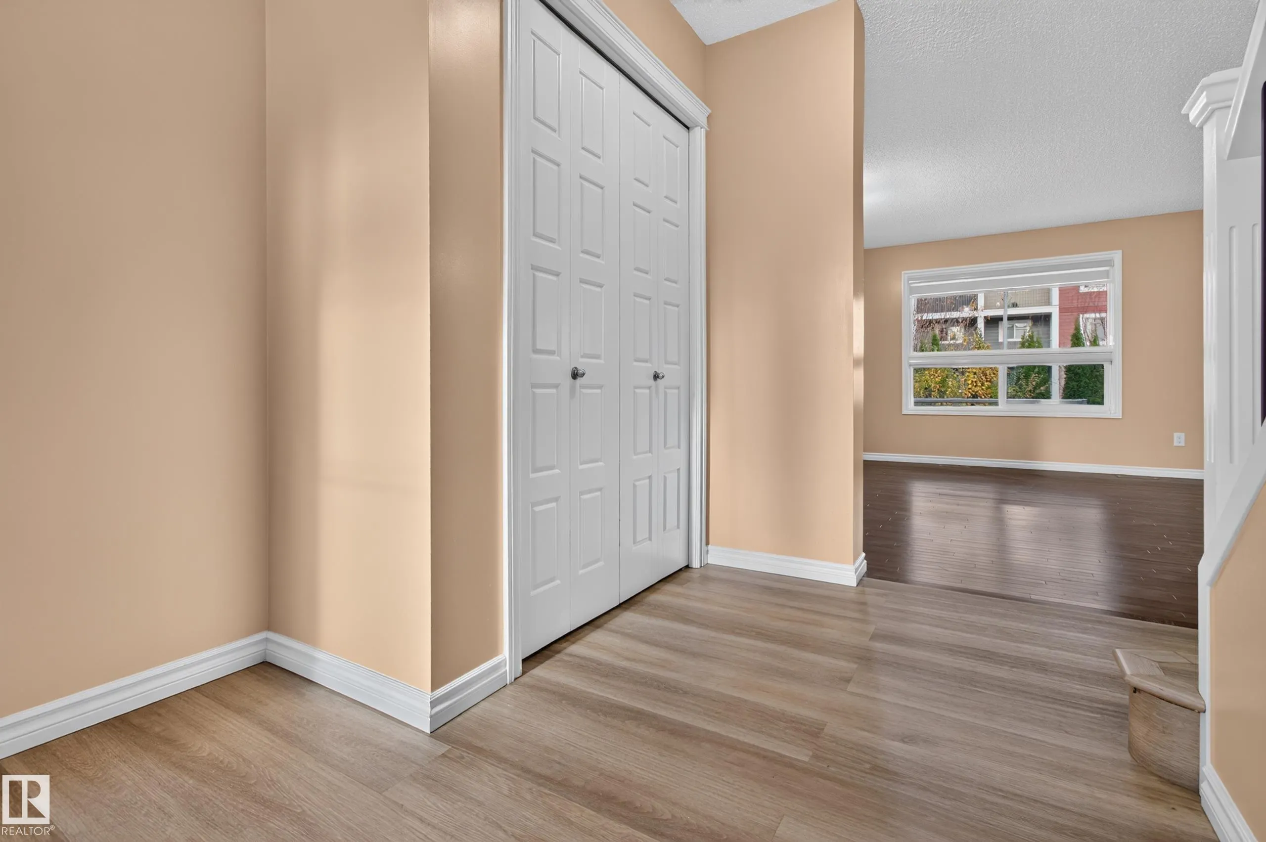 1411 CAREY Way