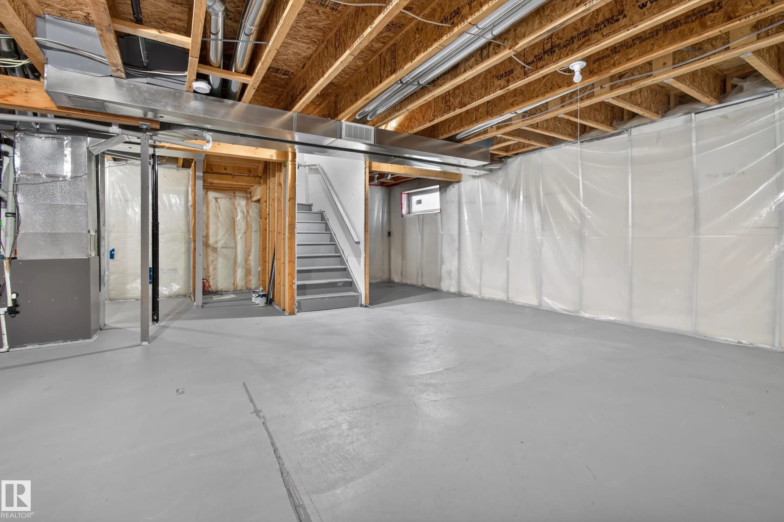 1411 CAREY Way