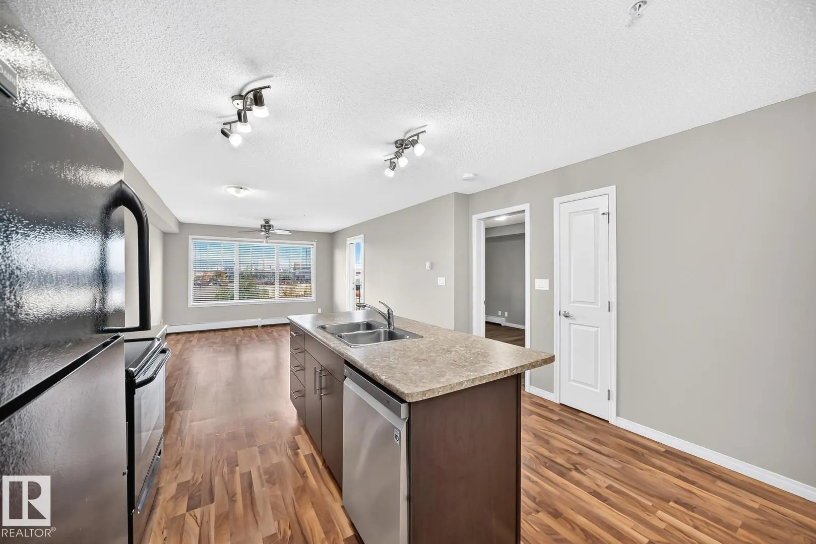 105 AMBLESIDE Drive