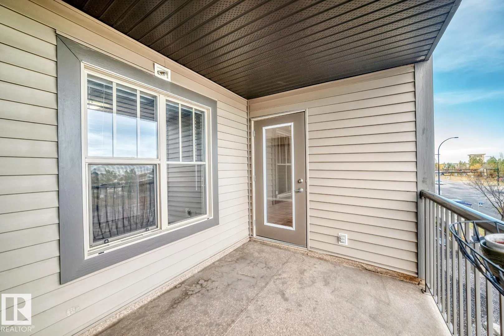105 AMBLESIDE Drive